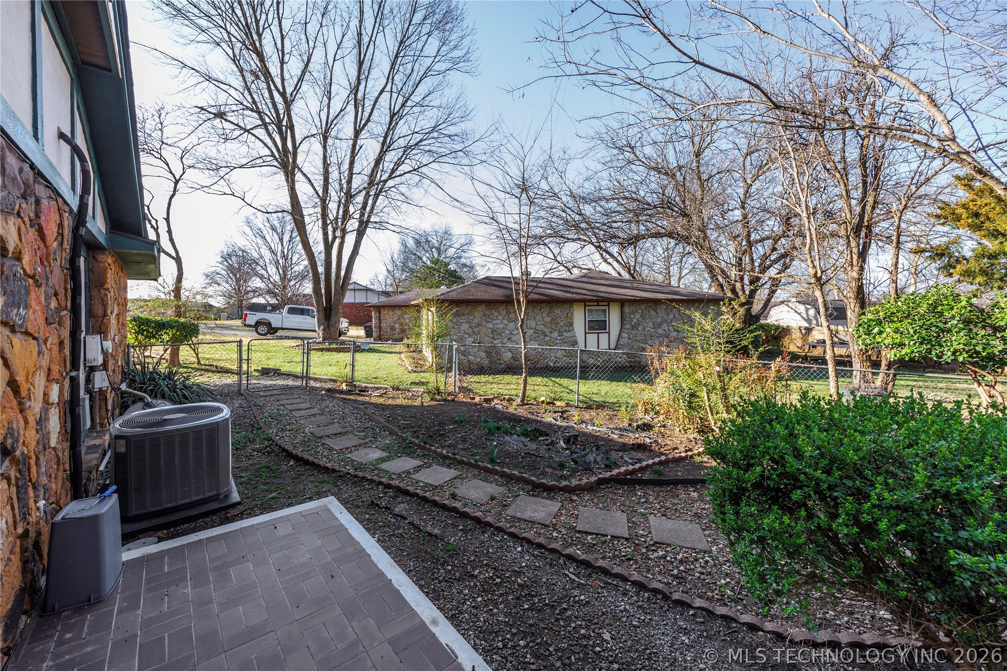 1801 Rolling Hills Place Property Photo 35