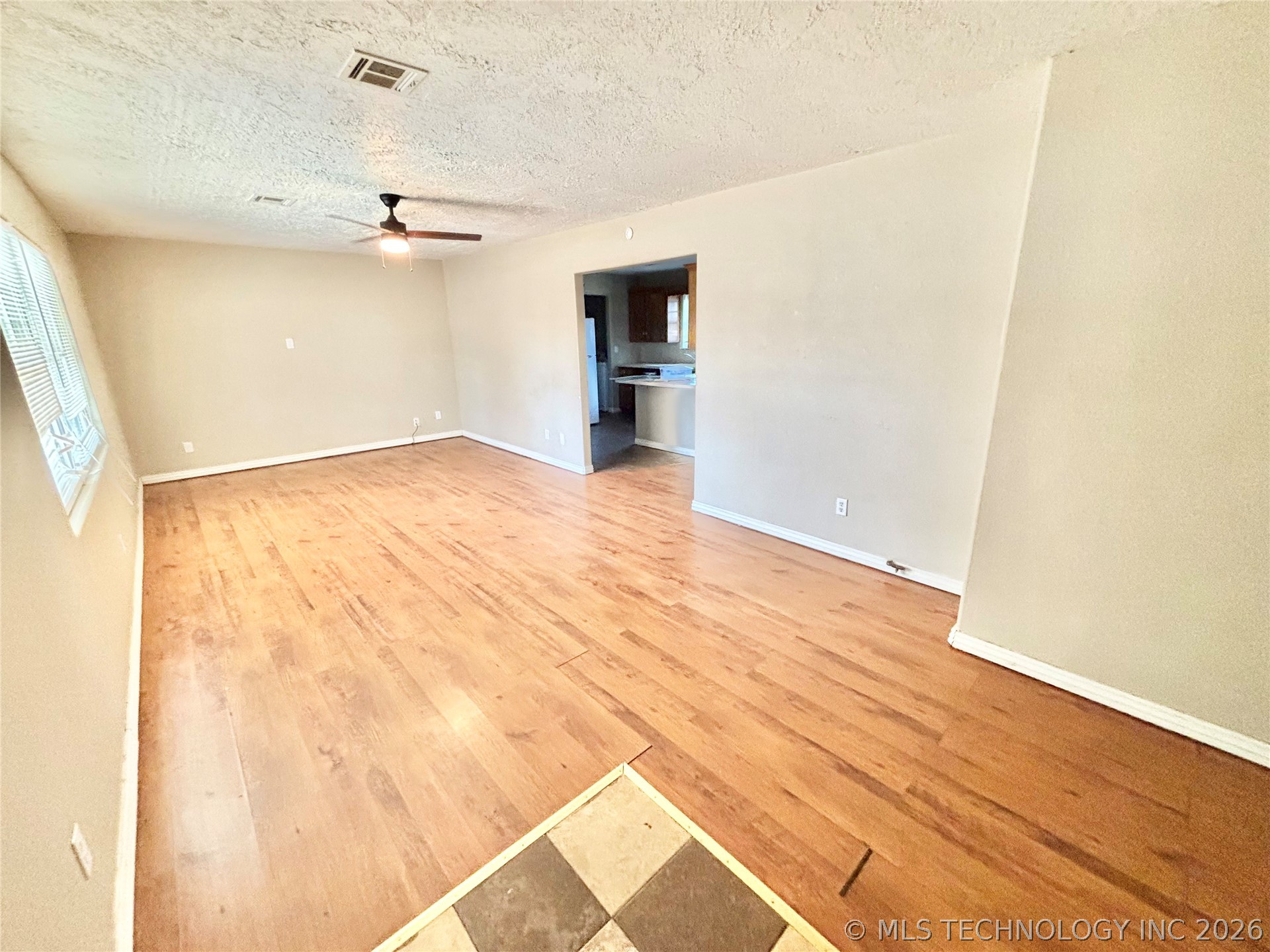 405 Nw K Street Property Photo 6