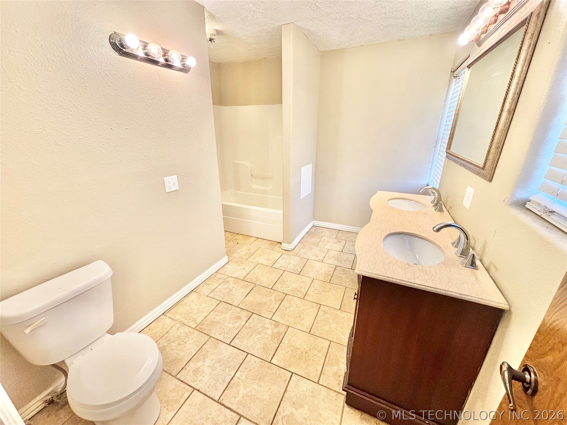 405 Nw K Street Property Photo 15