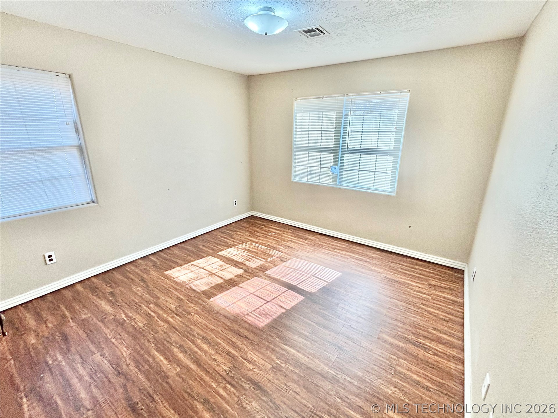 405 Nw K Street Property Photo 18