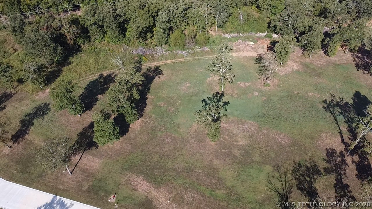 828 Ridgeview Drive Property Photo 9