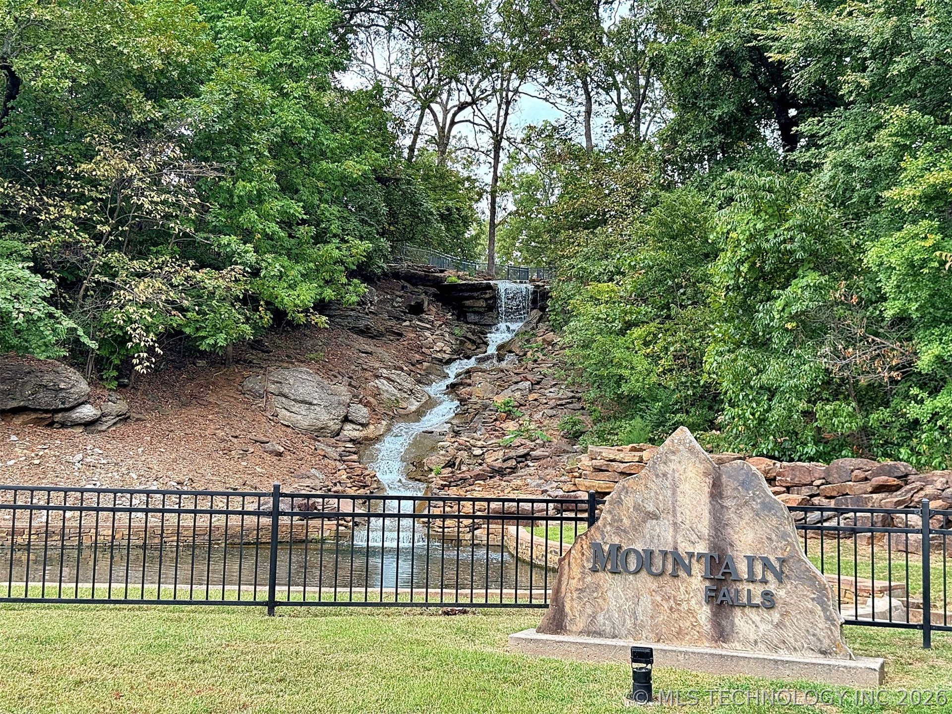 828 Ridgeview Drive Property Photo 32