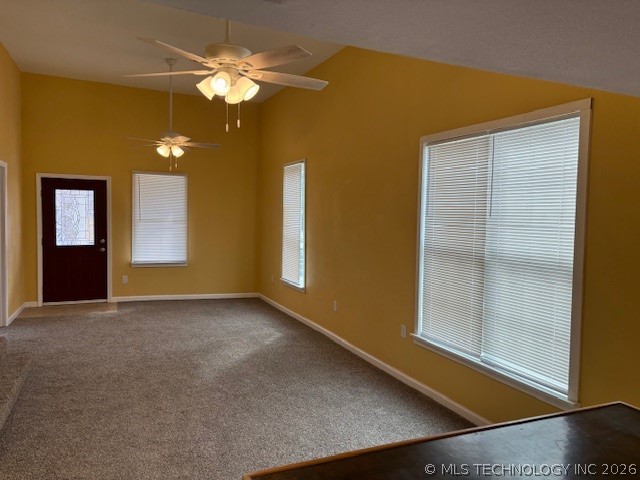 1011 N H Street Property Photo 9