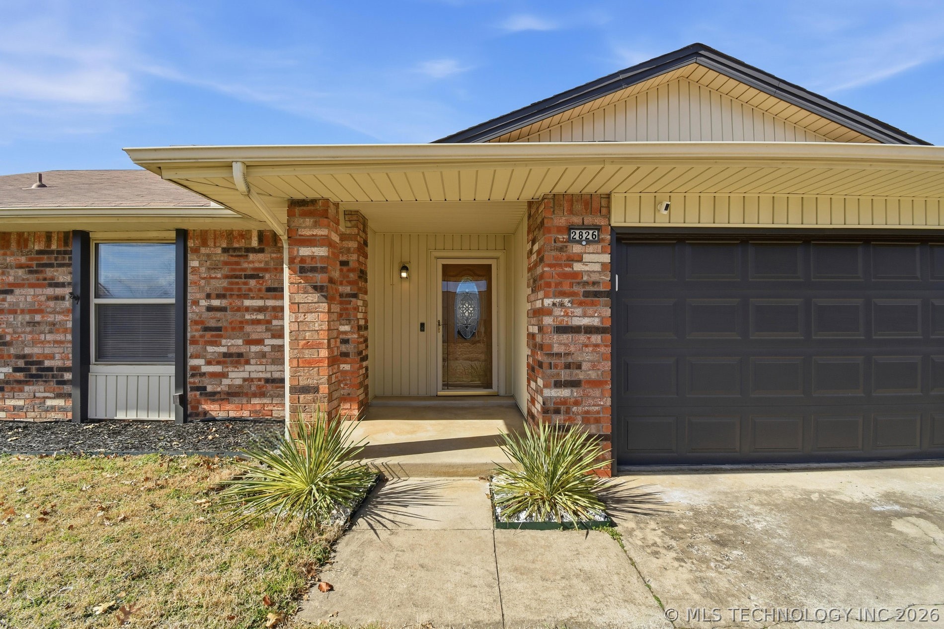 2826 S 138th East Avenue Property Photo 2