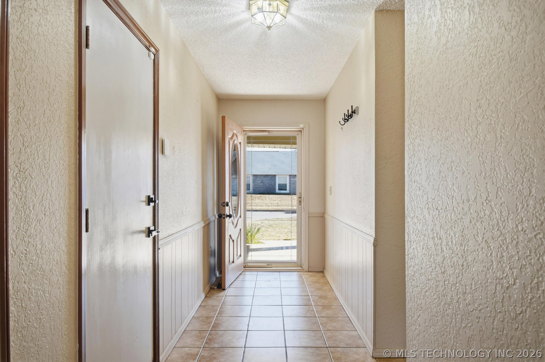 2826 S 138th East Avenue Property Photo 3