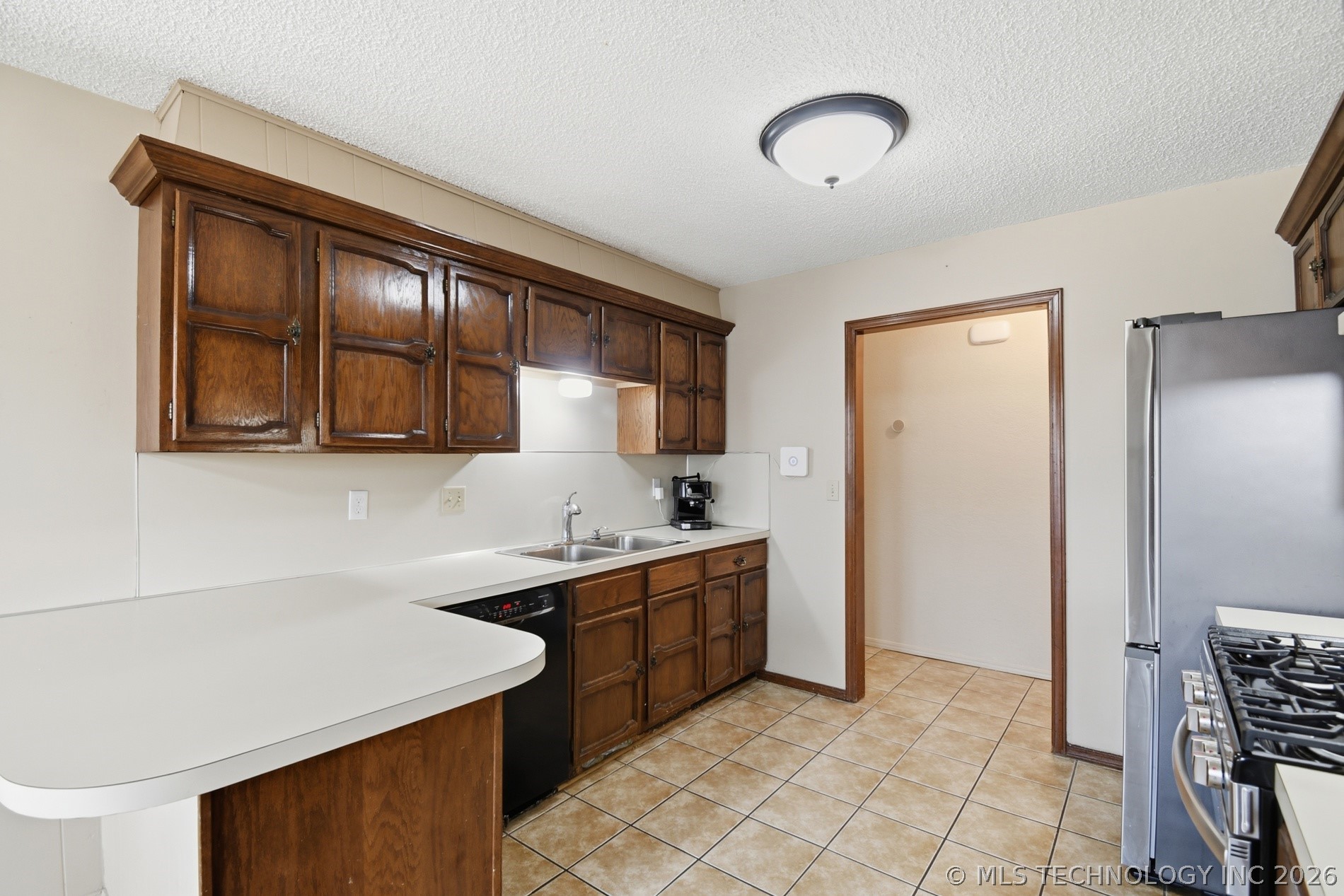 2826 S 138th East Avenue Property Photo 10