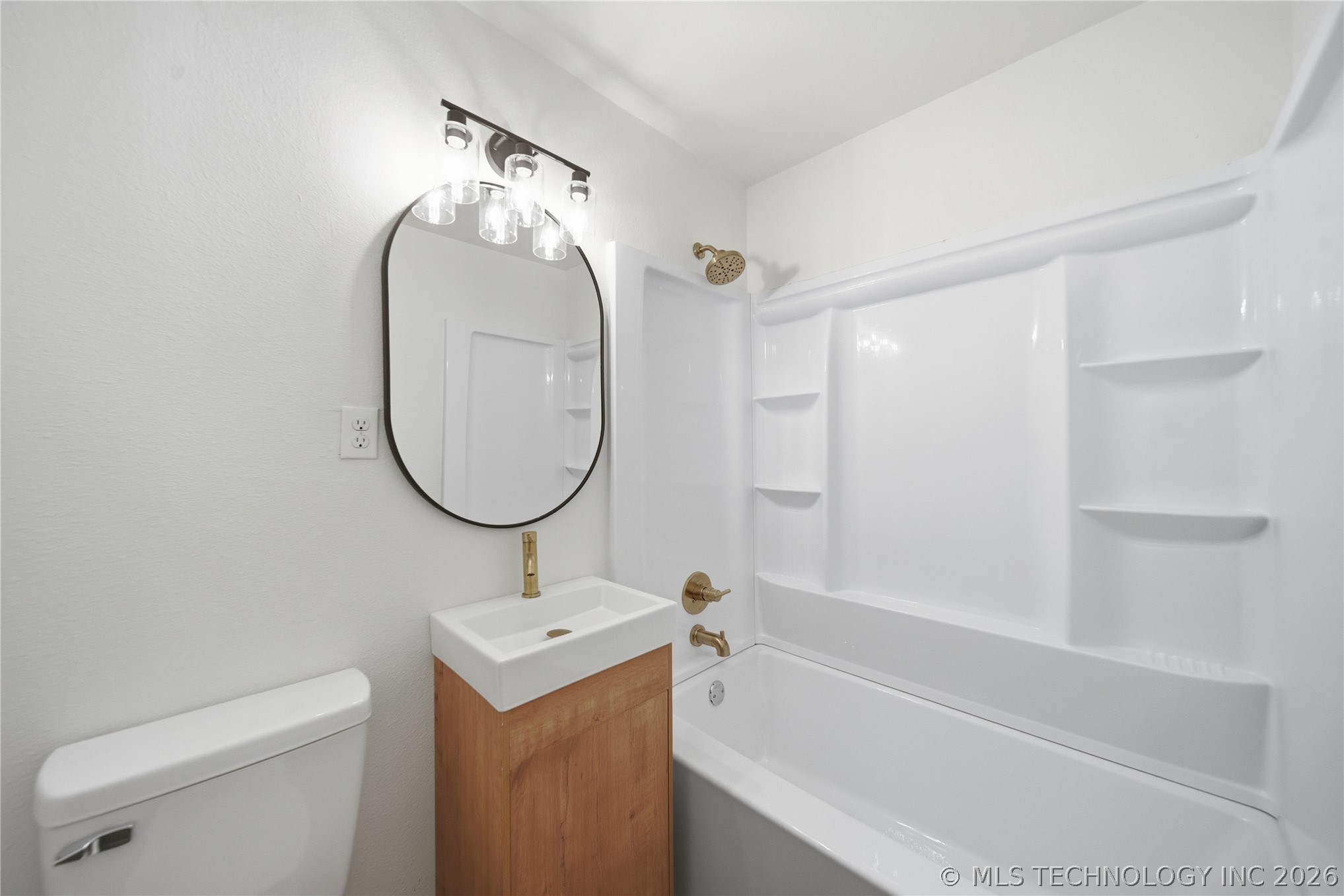 252 E 45th Place Property Photo 14