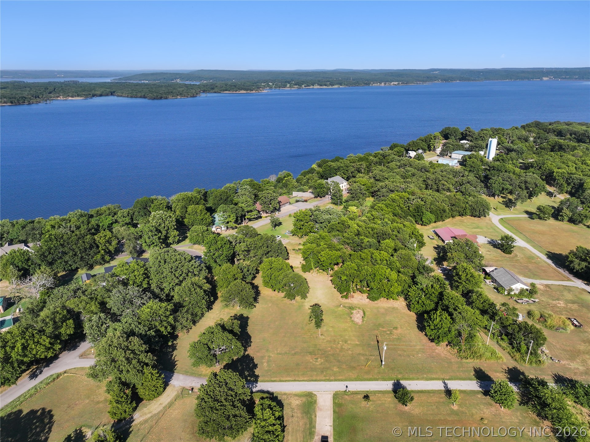 E 109th Street North Property Photo 1