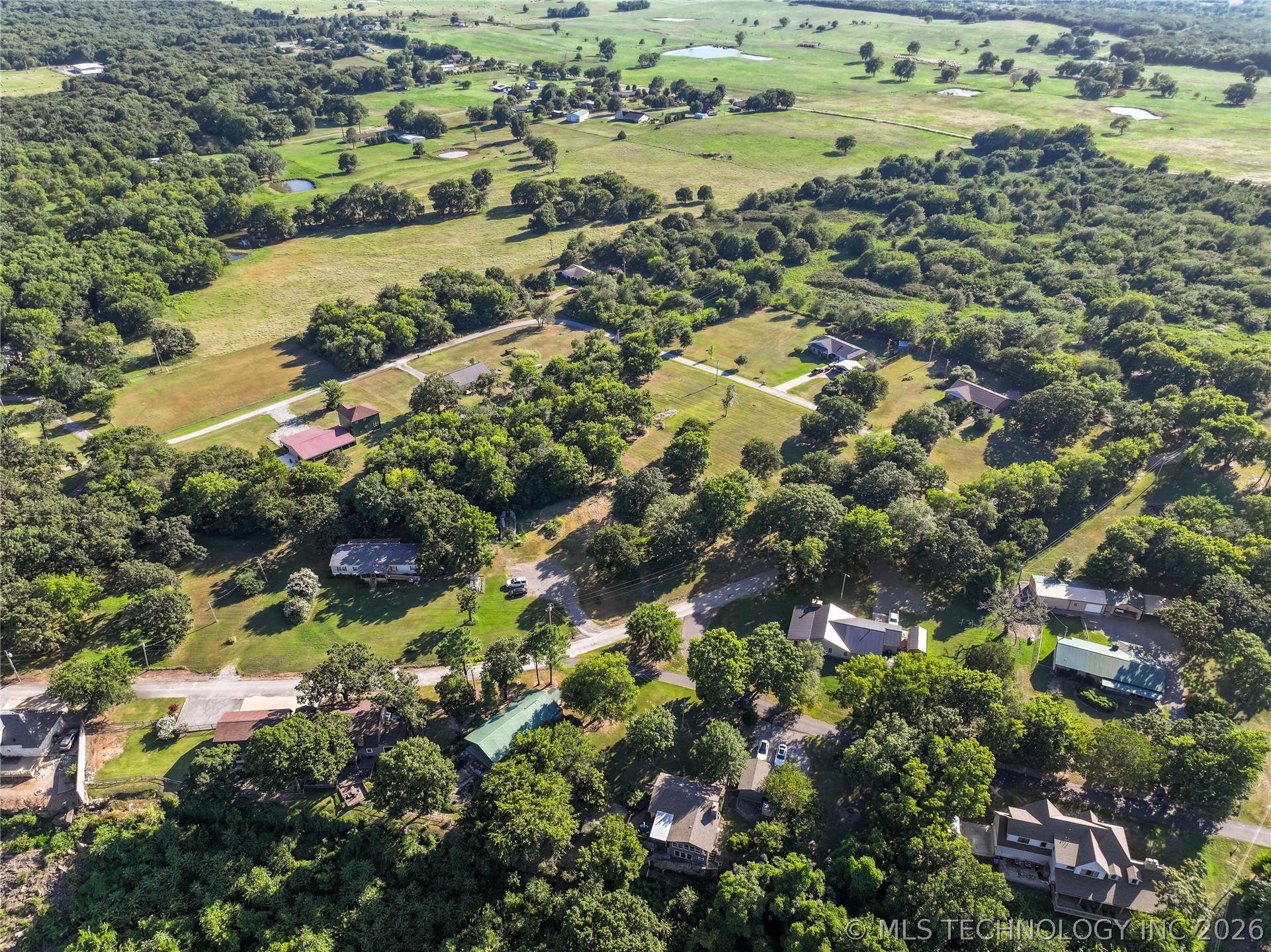 E 109th Street North Property Photo 8