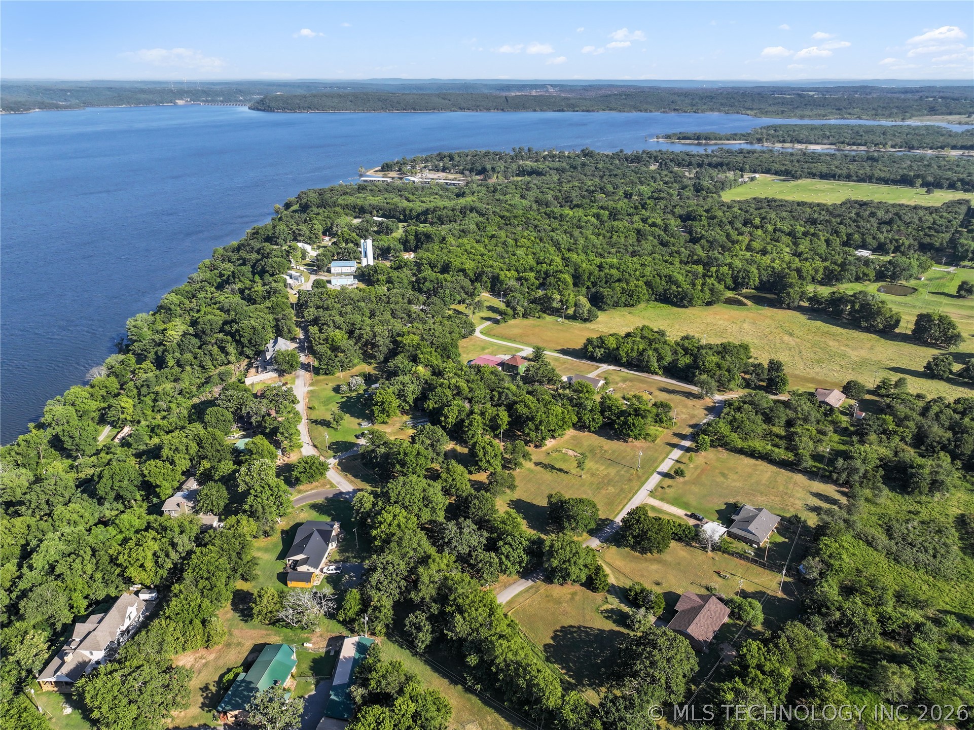 E 109th Street North Property Photo 9