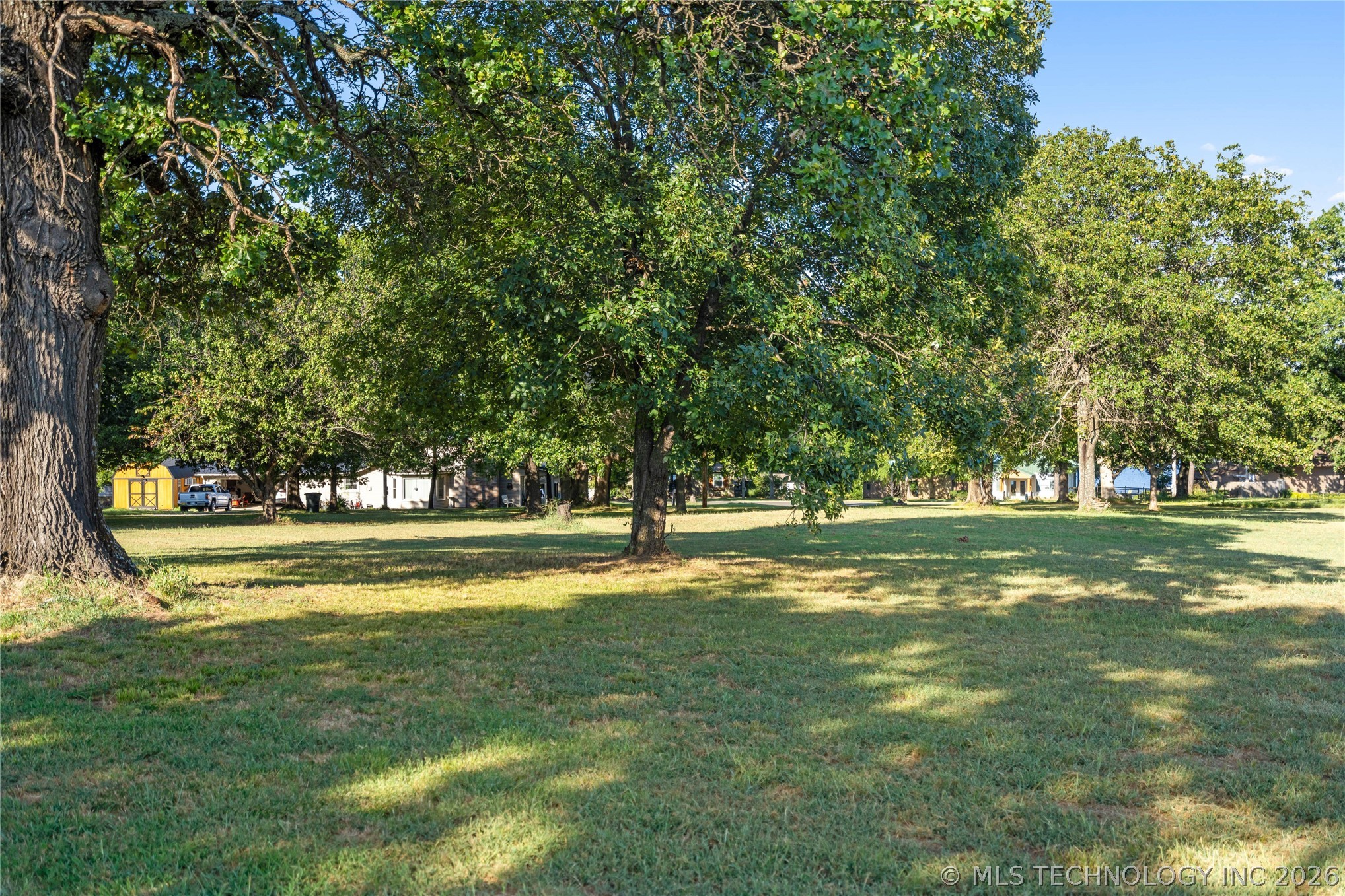 E 109th Street North Property Photo 17