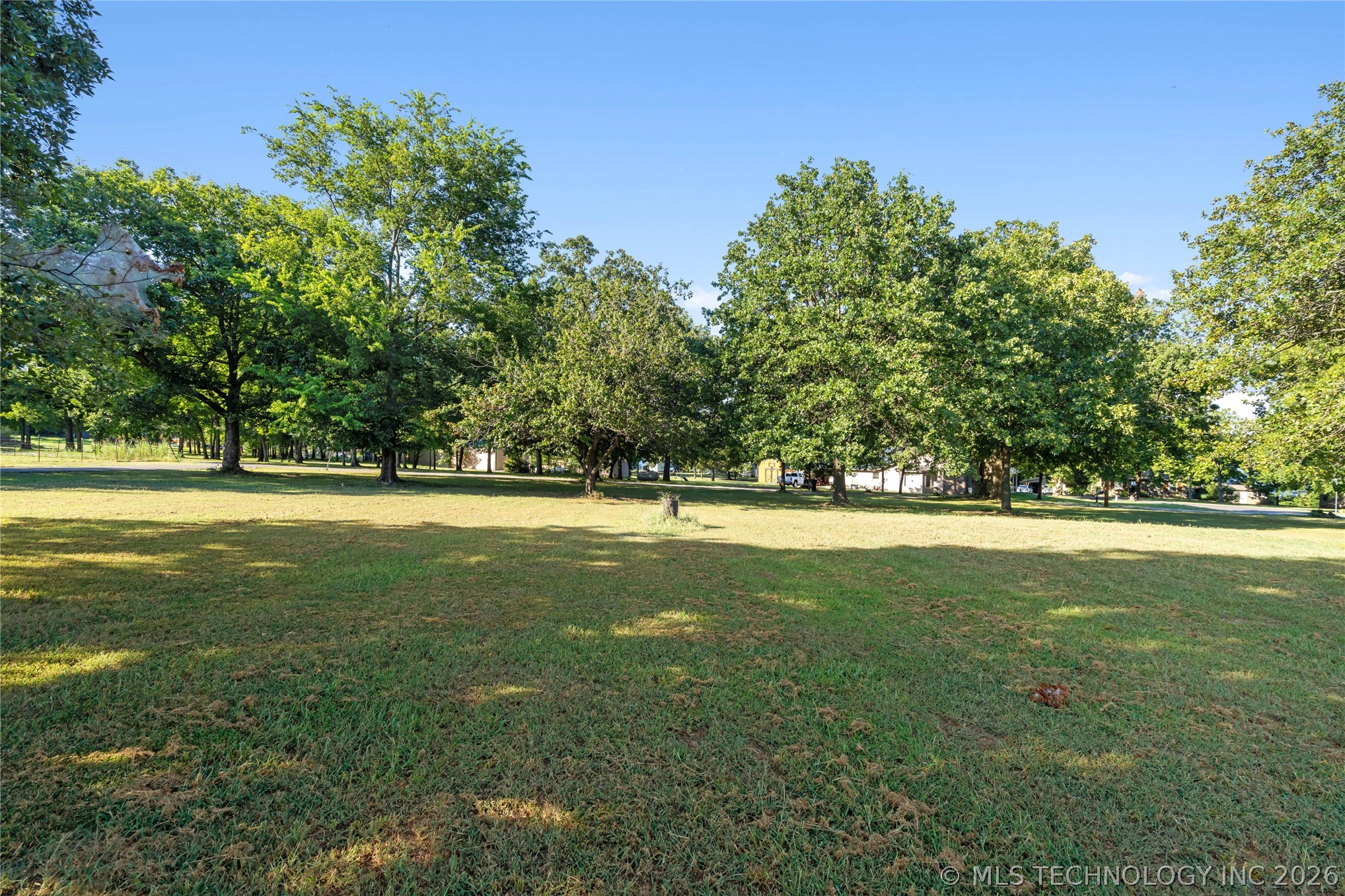 E 109th Street North Property Photo 18