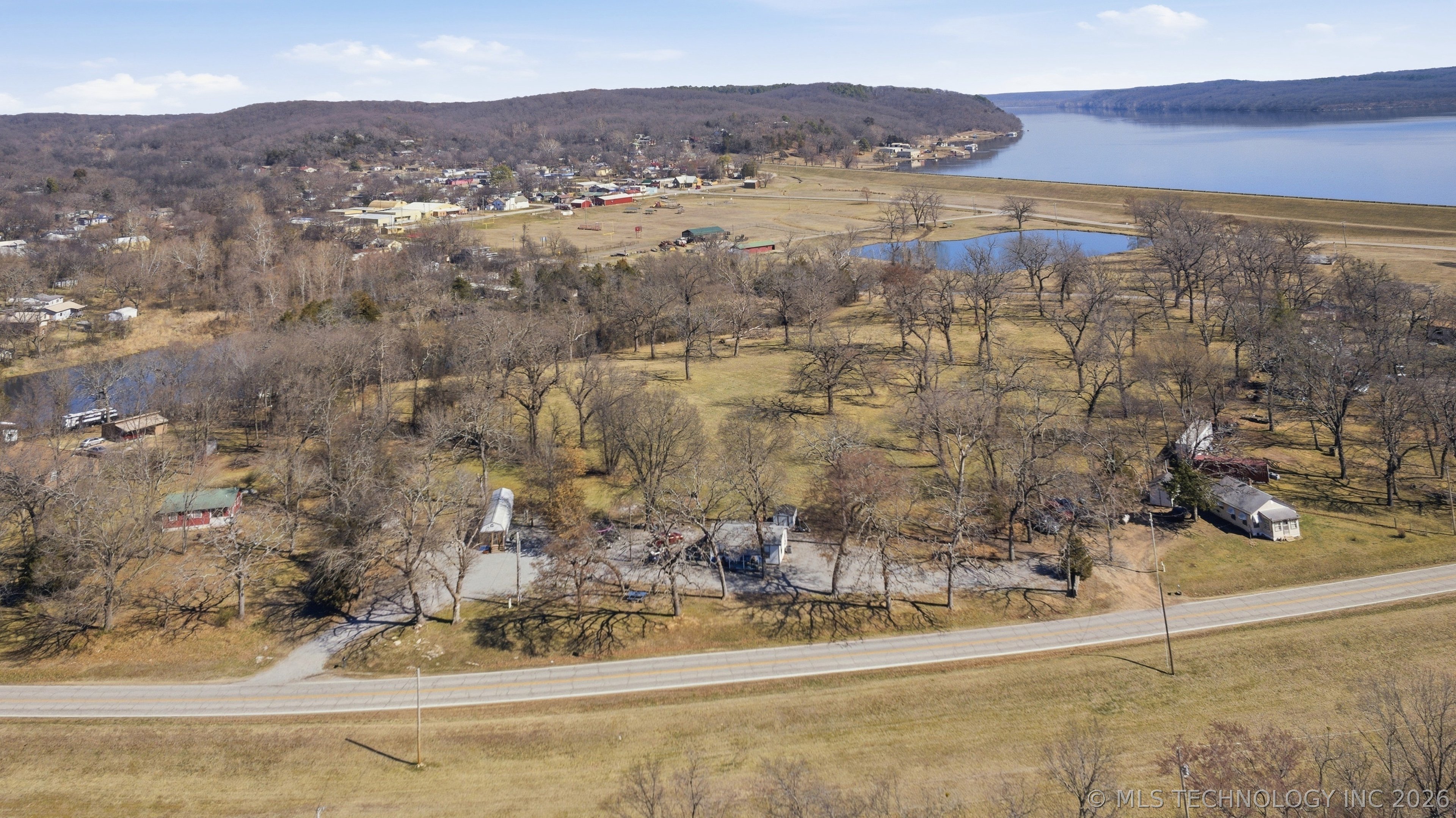 600 S Main Property Photo 3