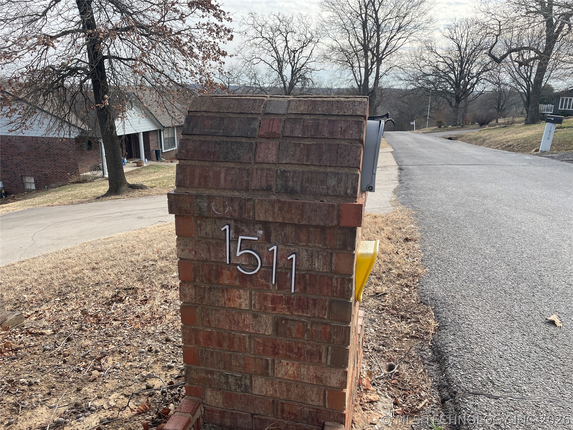 1511 Luker Lane Property Photo 2