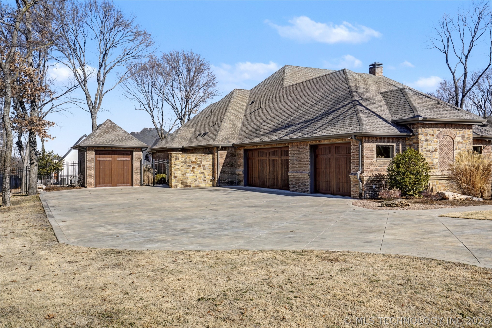 17743 E Red Hawk Road Property Photo 4