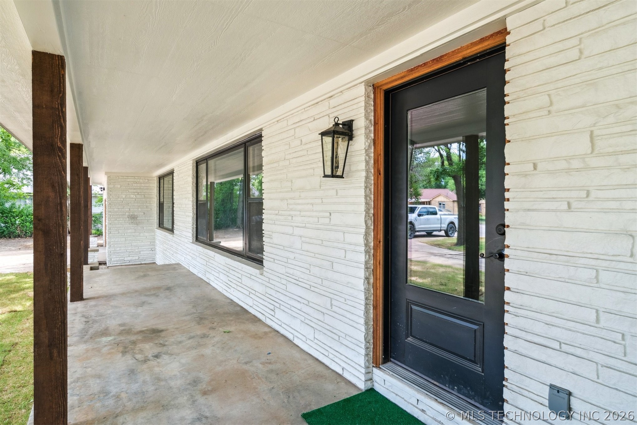 215 S Elliott Street Property Photo 8