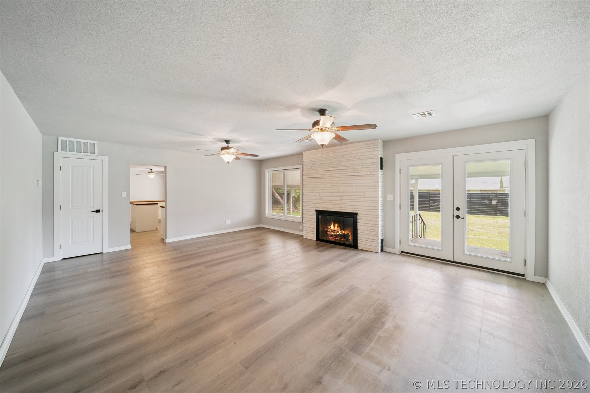 215 S Elliott Street Property Photo 14