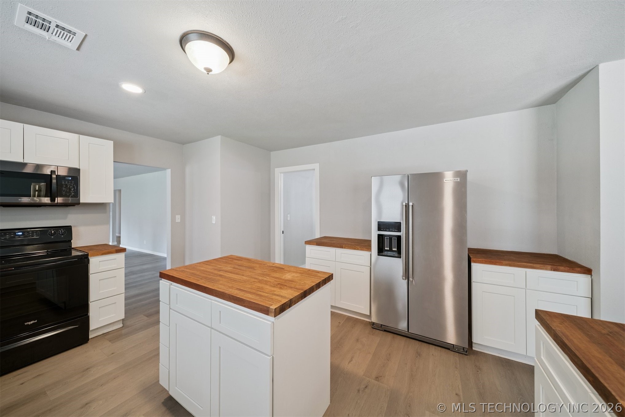 215 S Elliott Street Property Photo 19