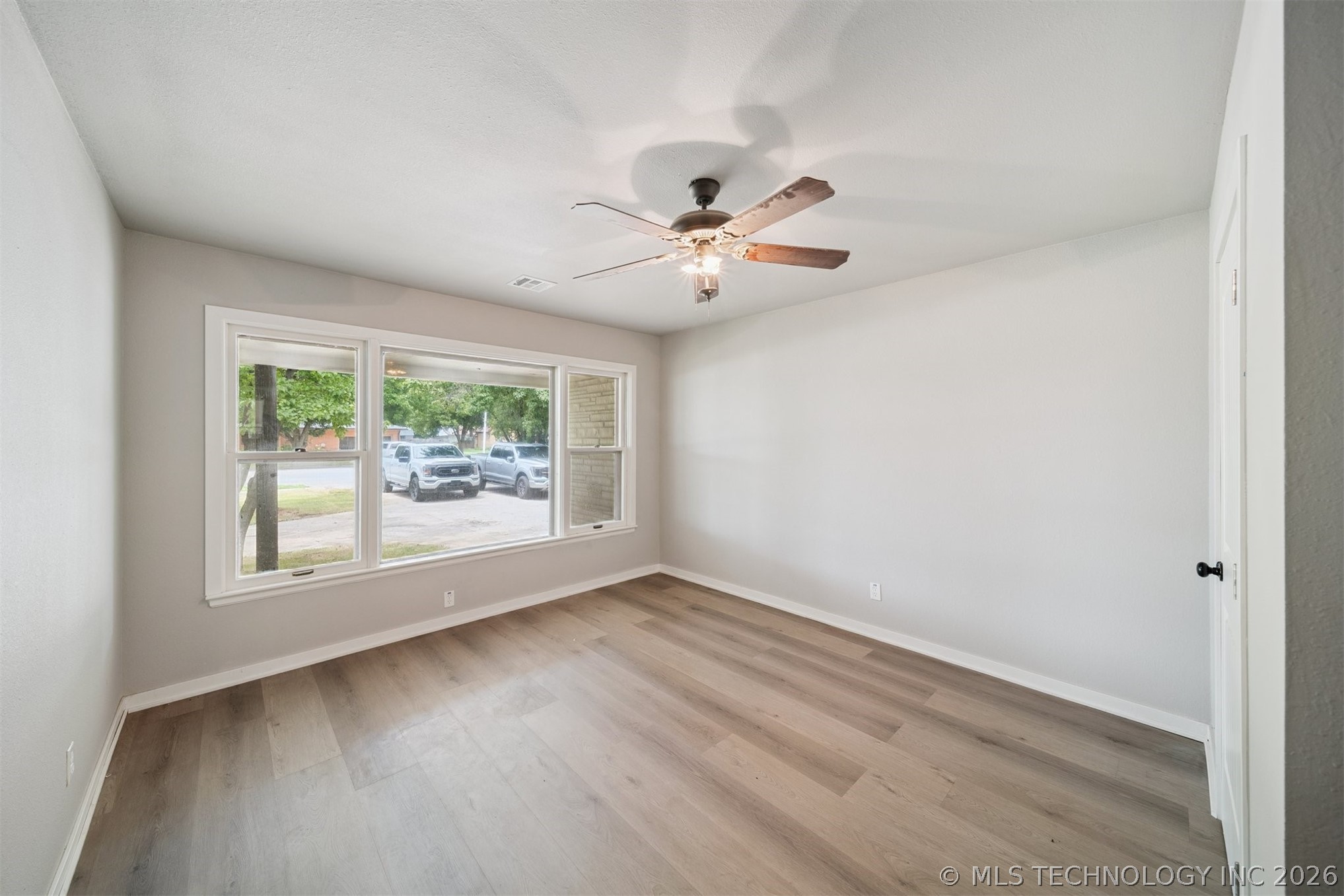 215 S Elliott Street Property Photo 21