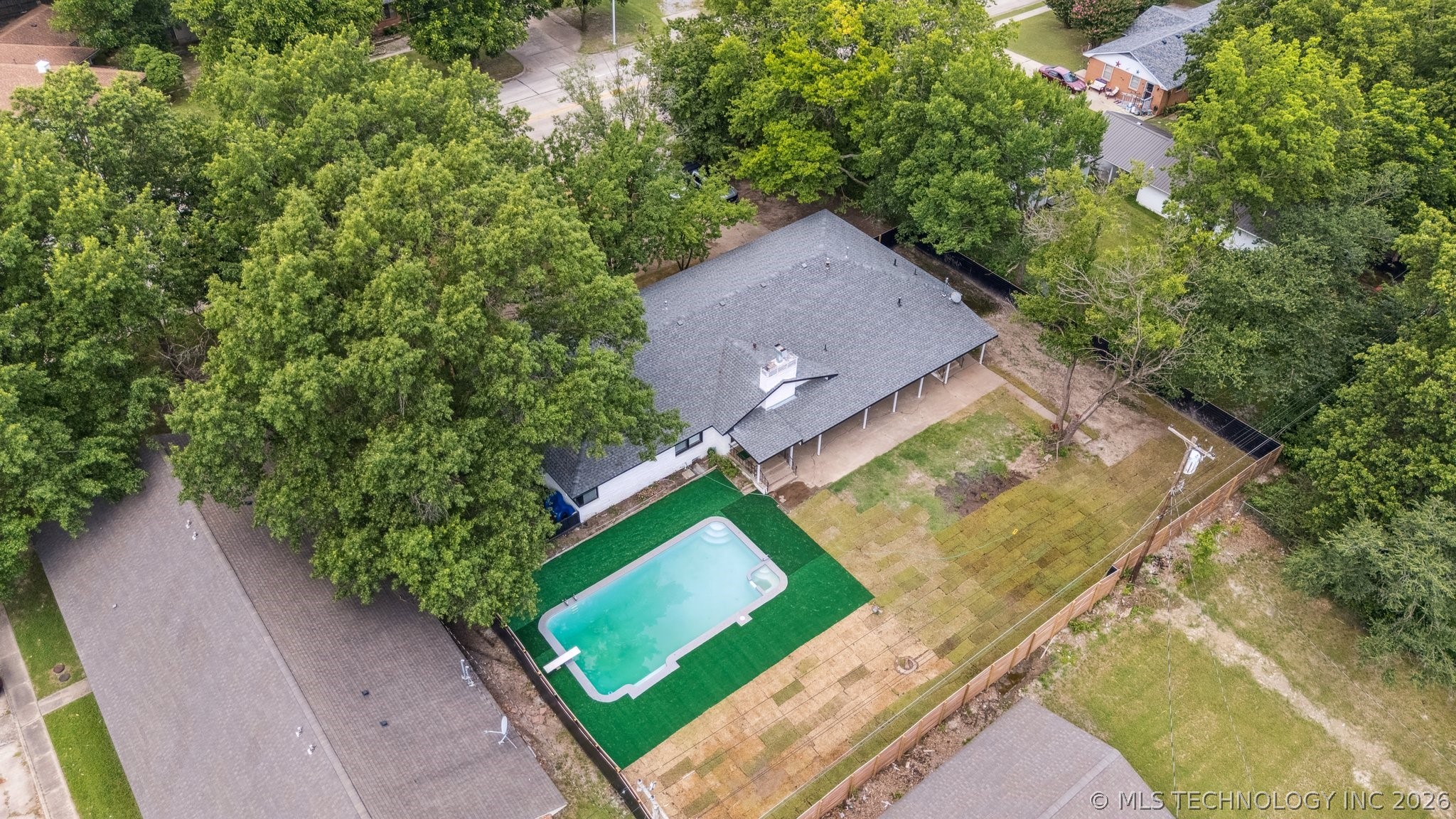 215 S Elliott Street Property Photo 42