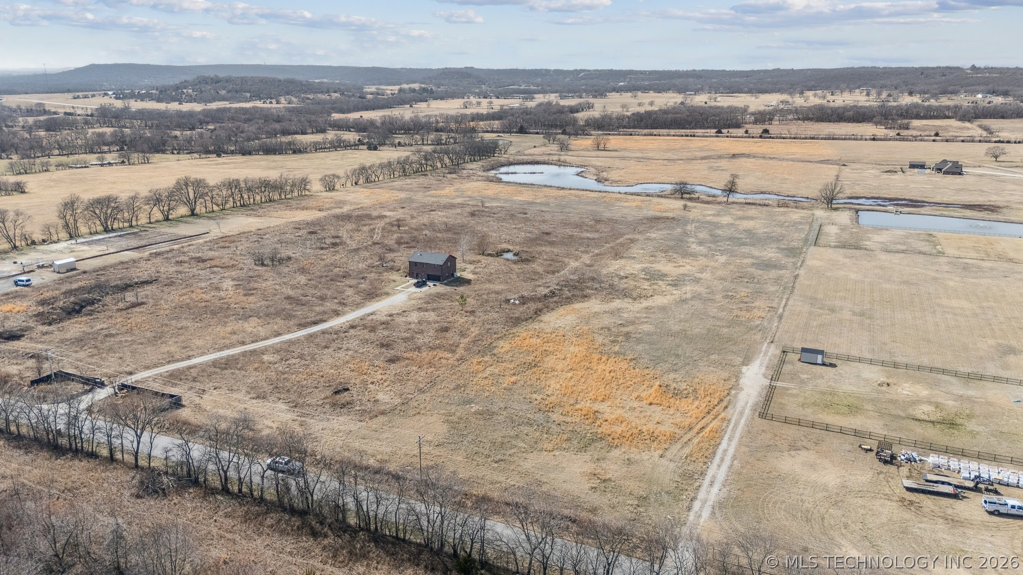 18486 S 49th West Avenue Property Photo 2