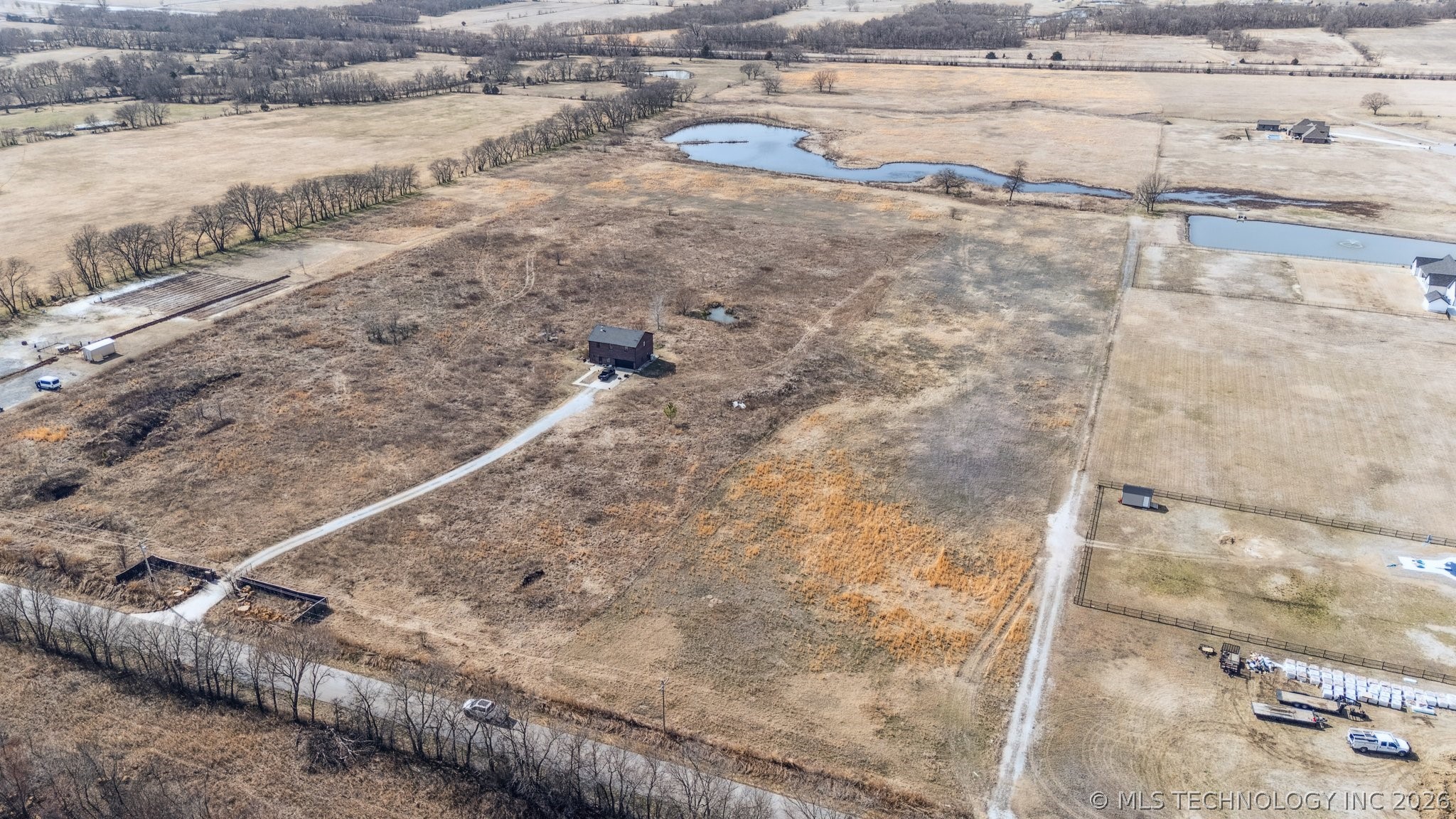 18486 S 49th West Avenue Property Photo 3