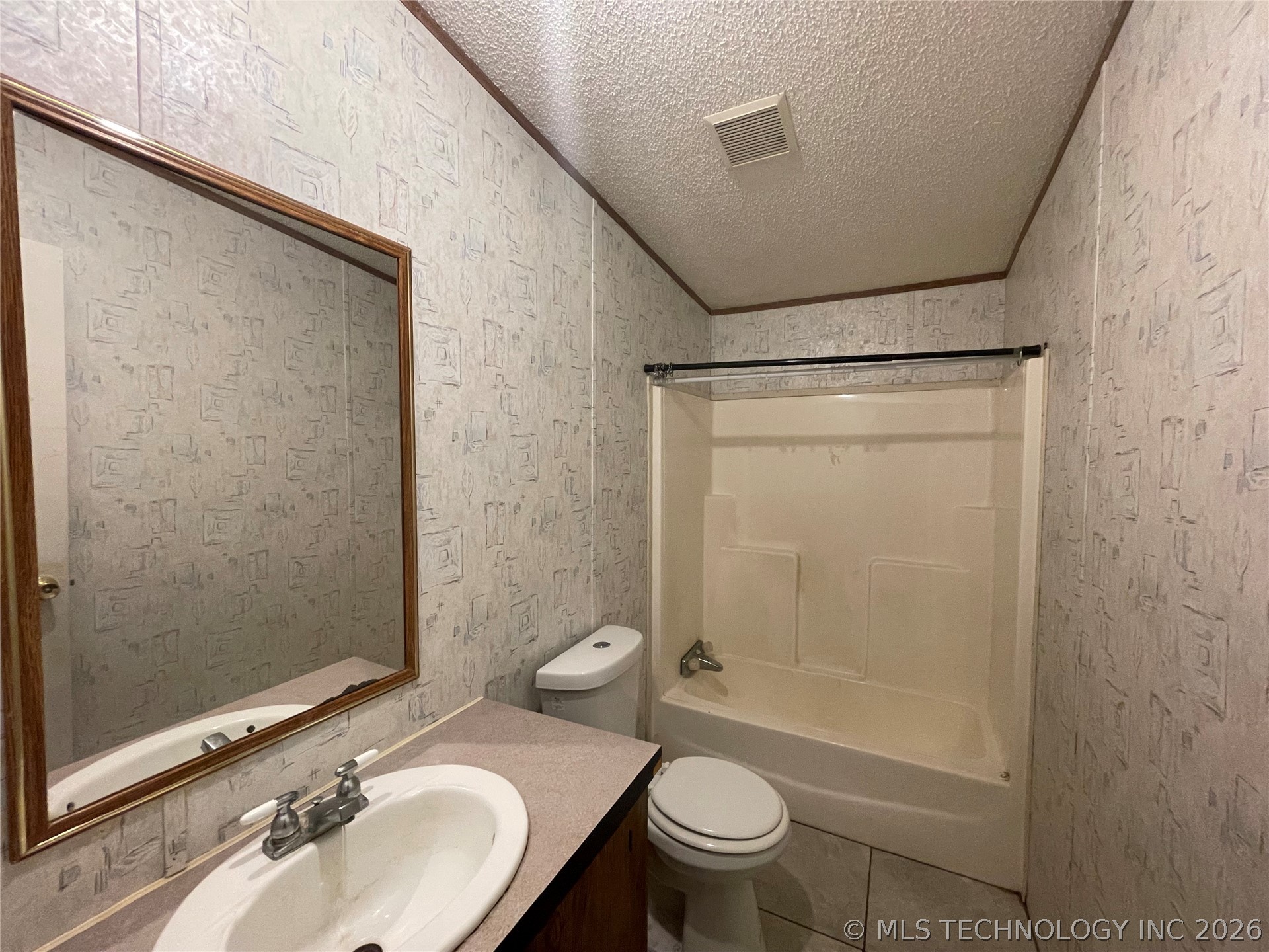 25203 E 111th Street S Property Photo 15