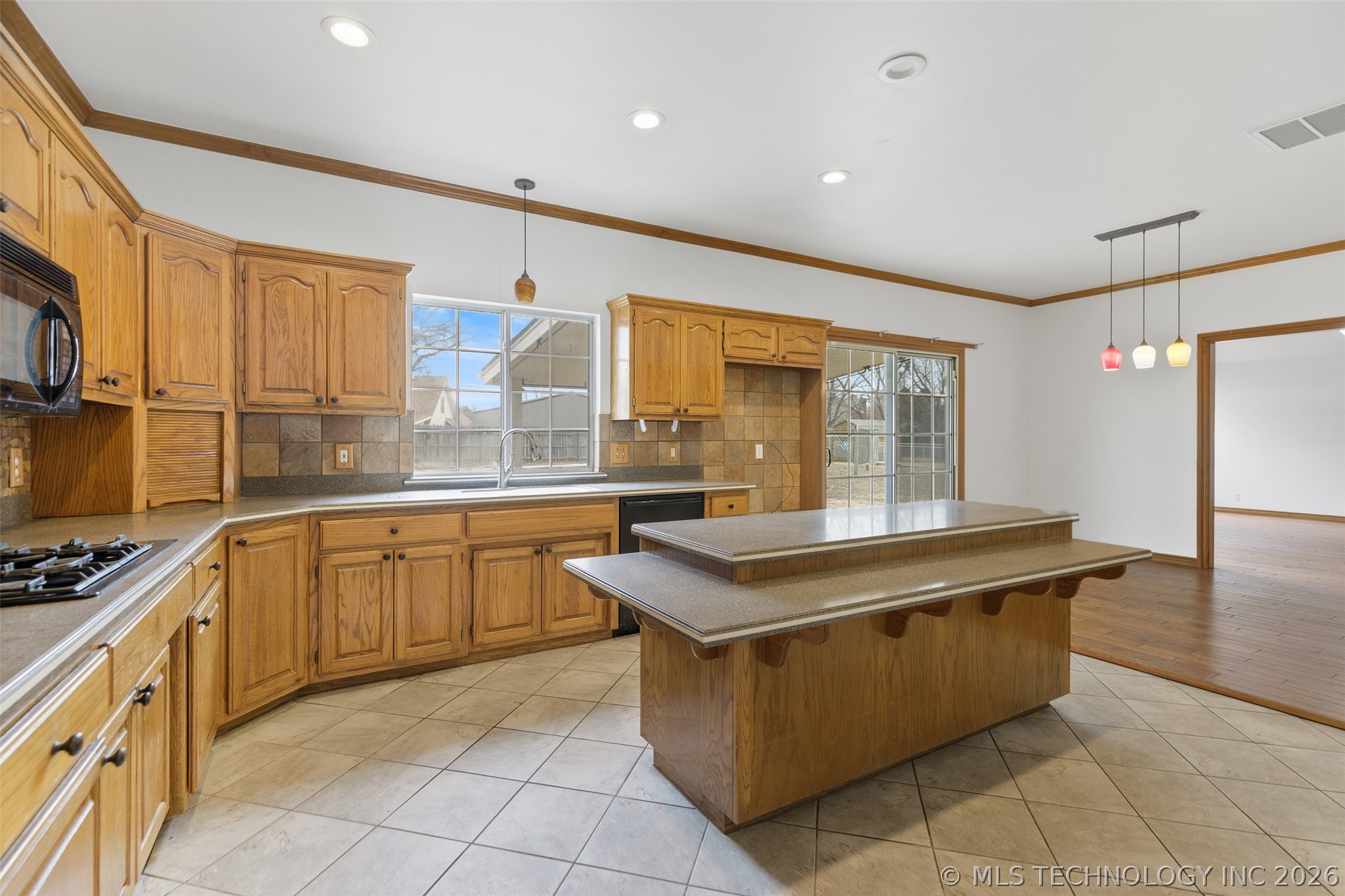 5963 S 286th East Avenue Property Photo 6