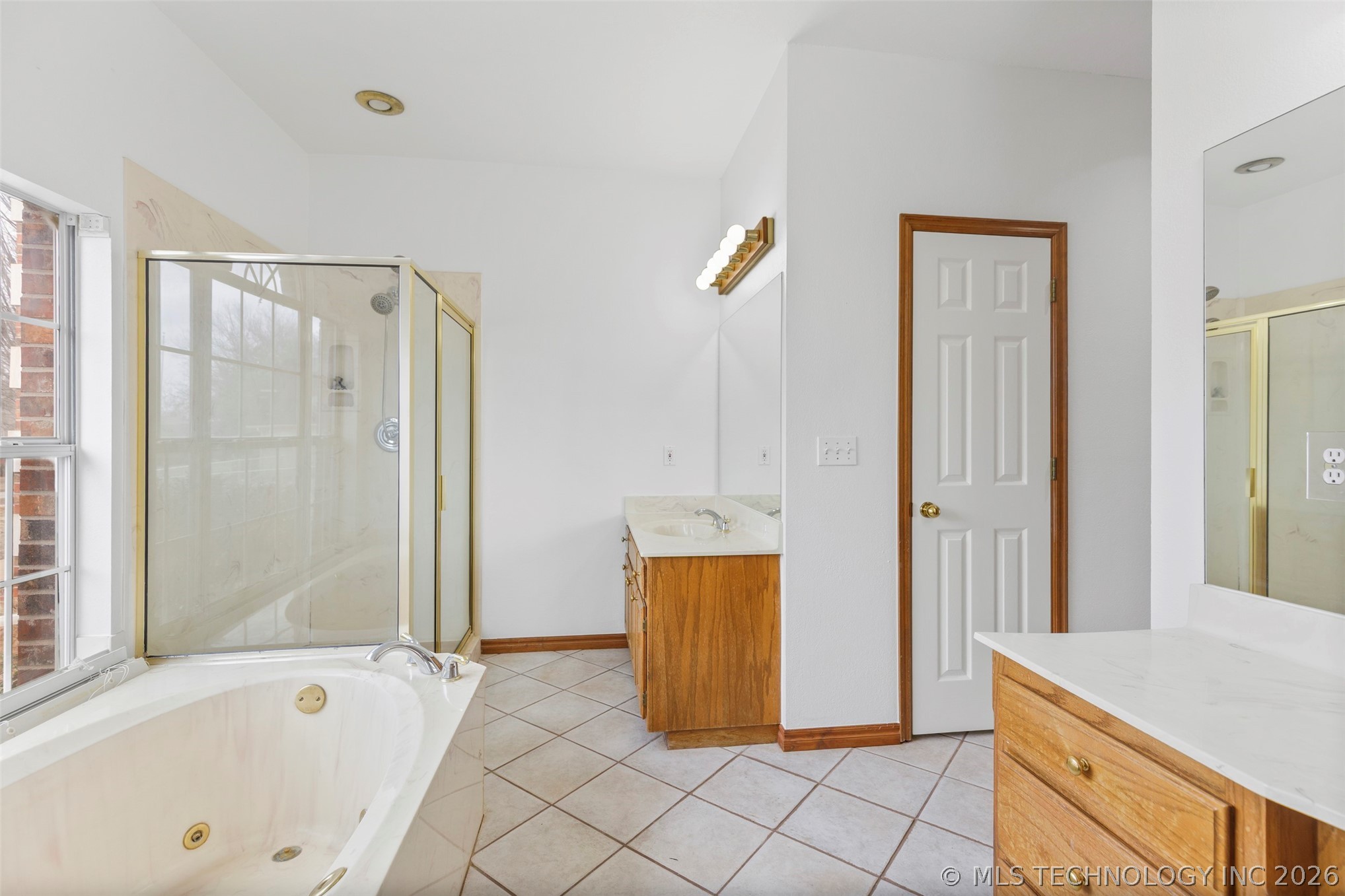 5963 S 286th East Avenue Property Photo 14