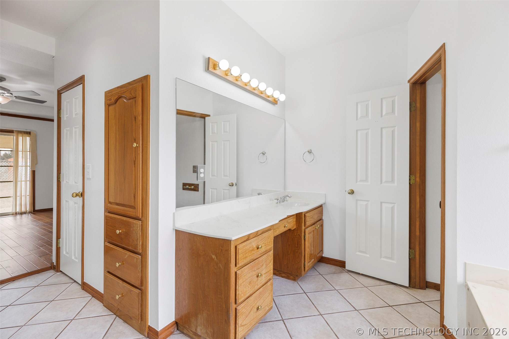 5963 S 286th East Avenue Property Photo 16