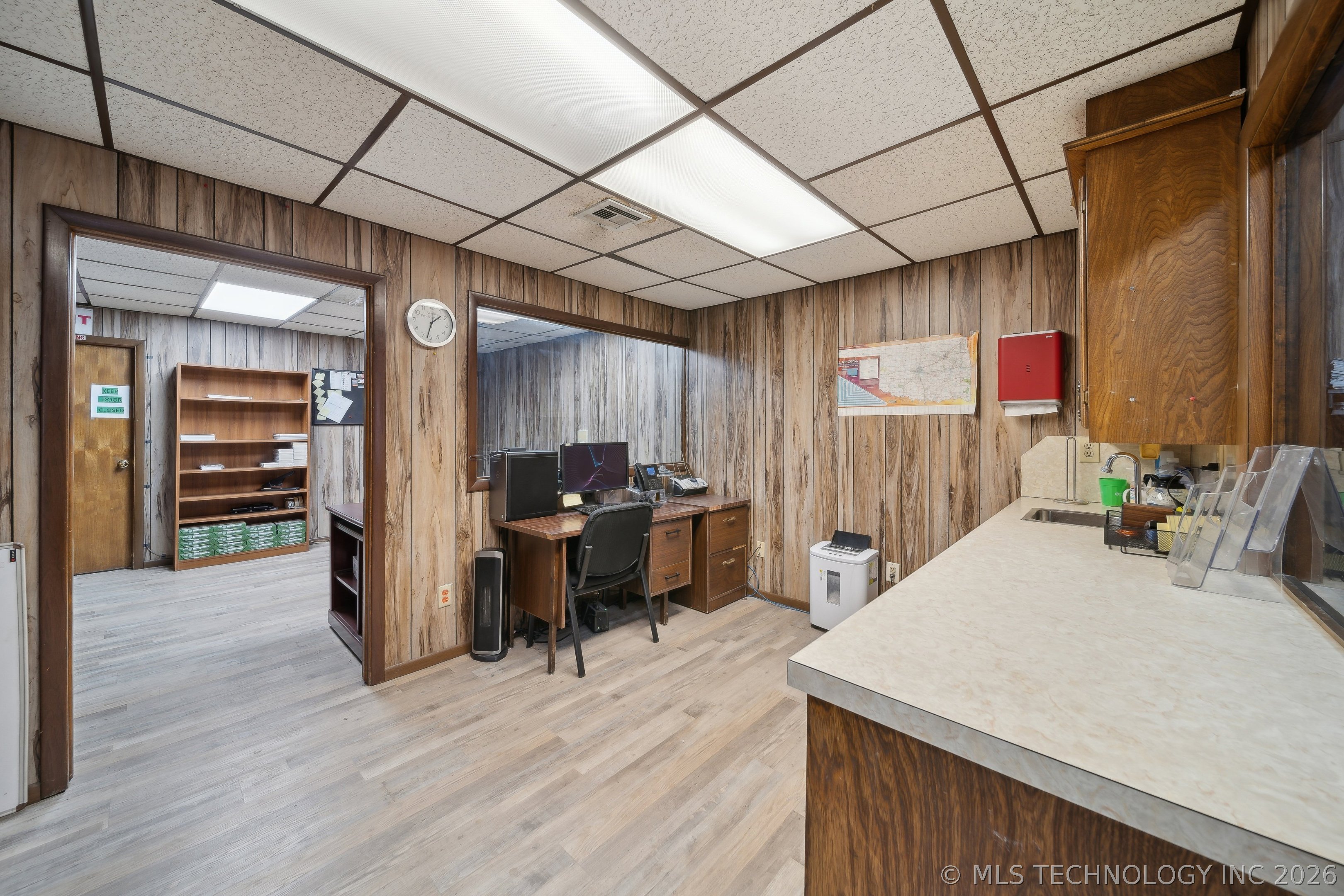 4201 N Wood Drive Property Photo 12