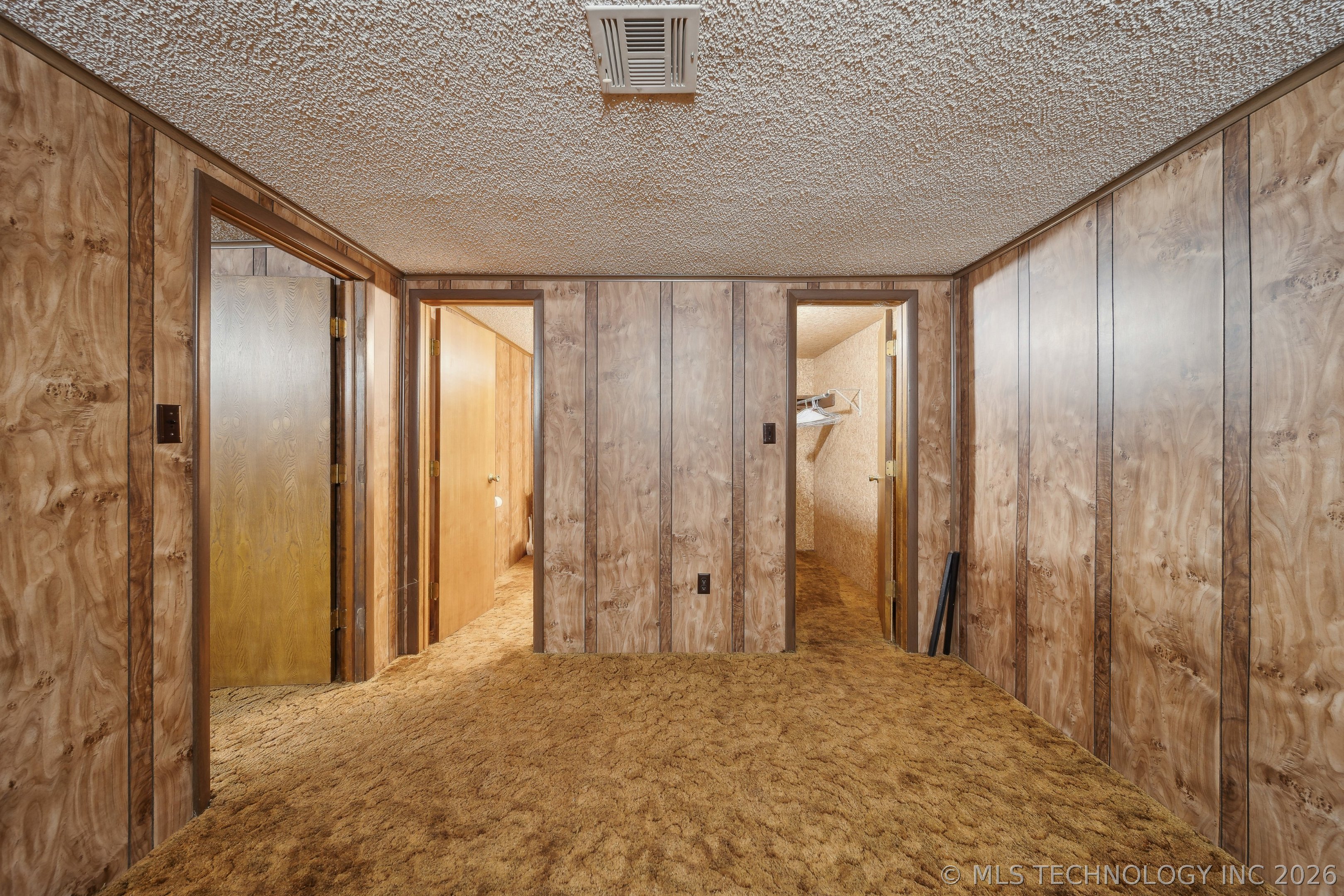 4201 N Wood Drive Property Photo 32