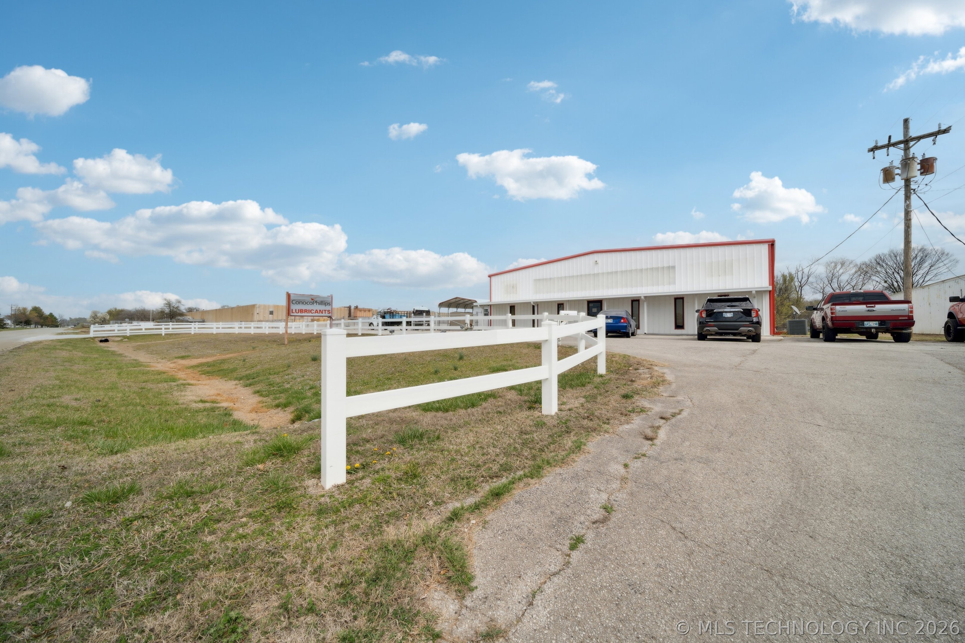 4201 N Wood Drive Property Photo 33