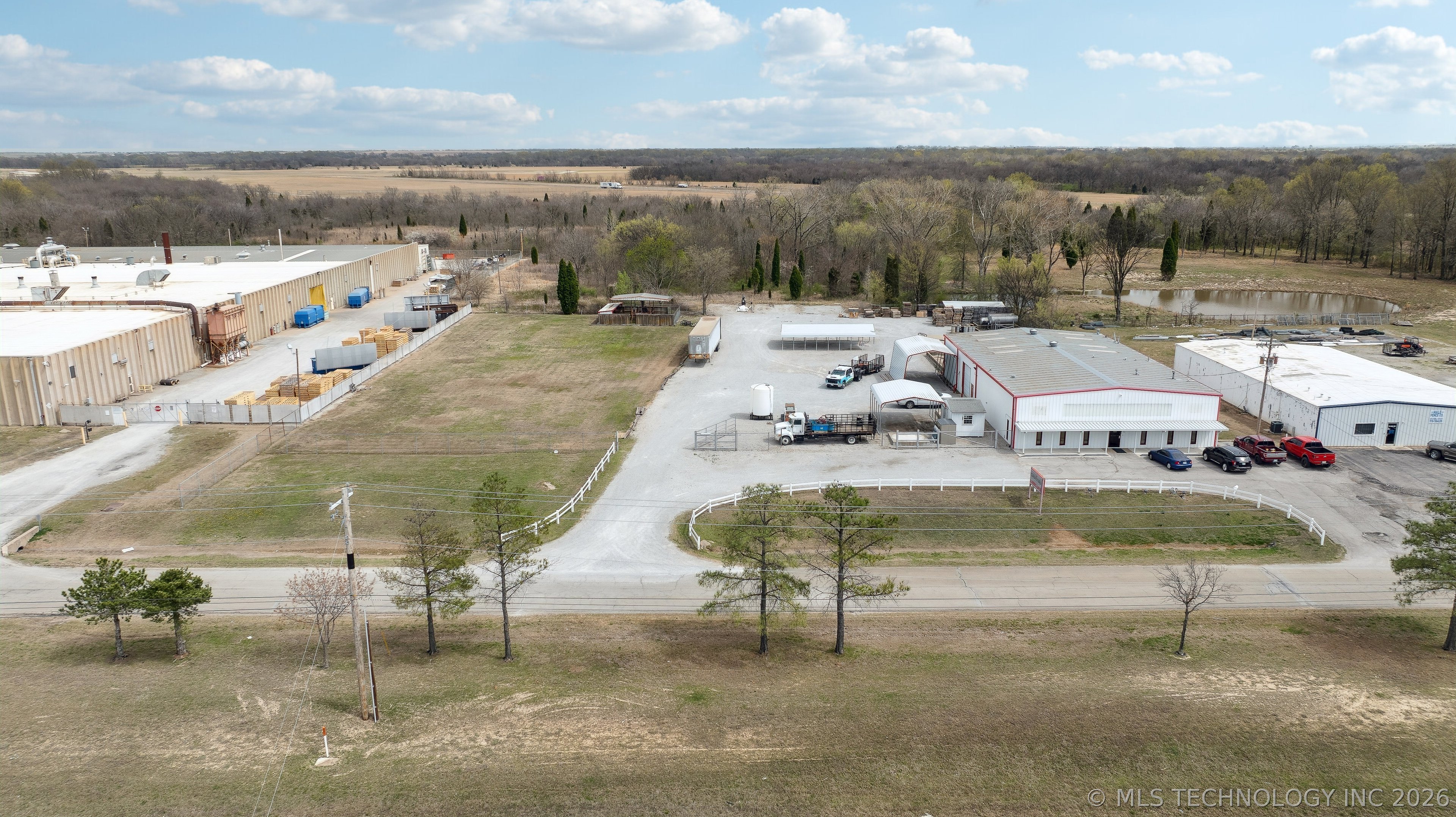 4201 N Wood Drive Property Photo 40