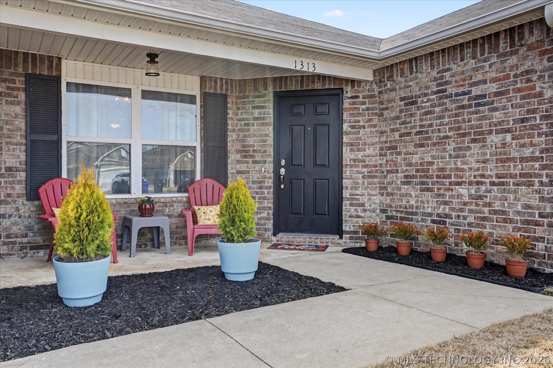 1313 E Toledo Street Property Photo 3