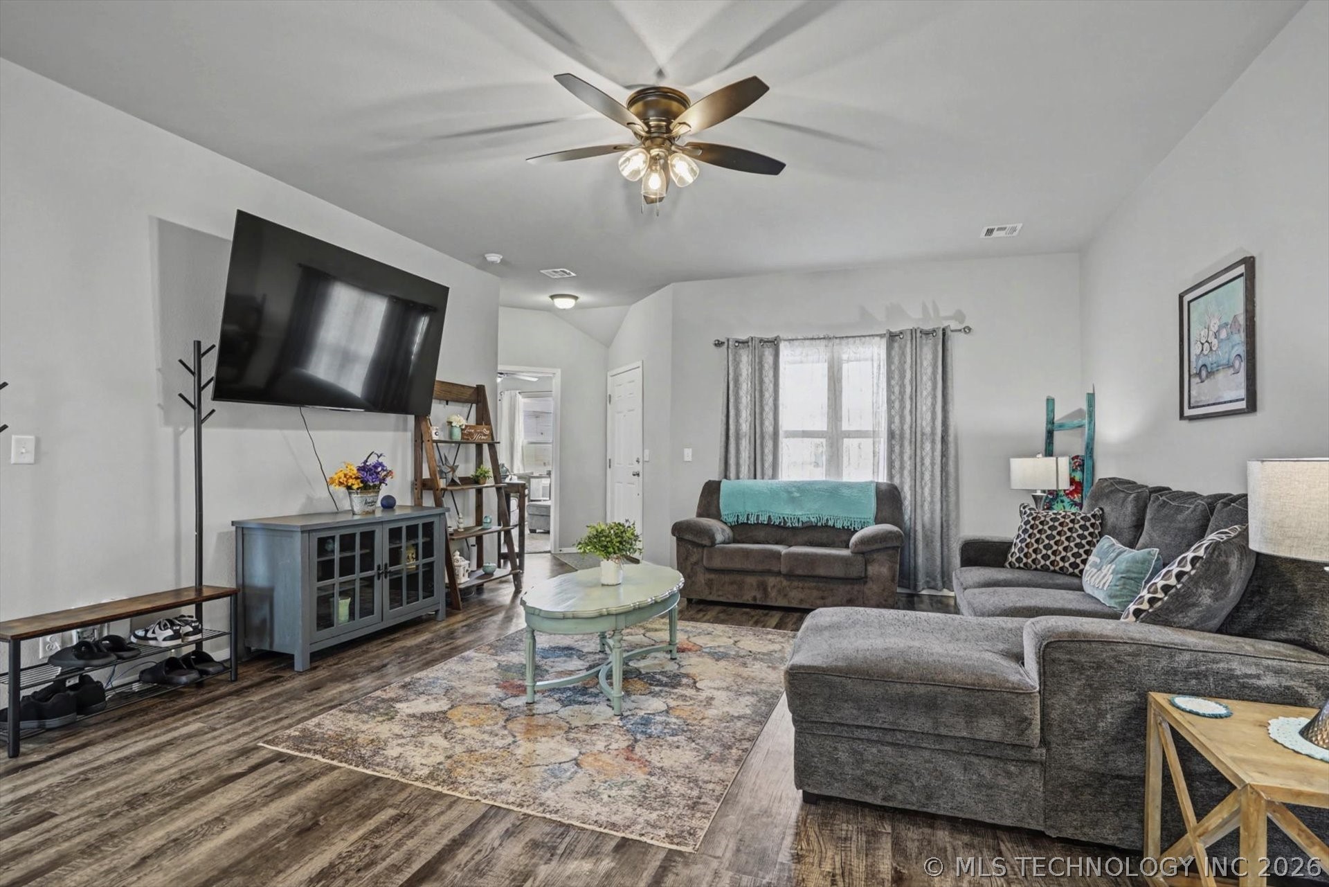 1313 E Toledo Street Property Photo 6