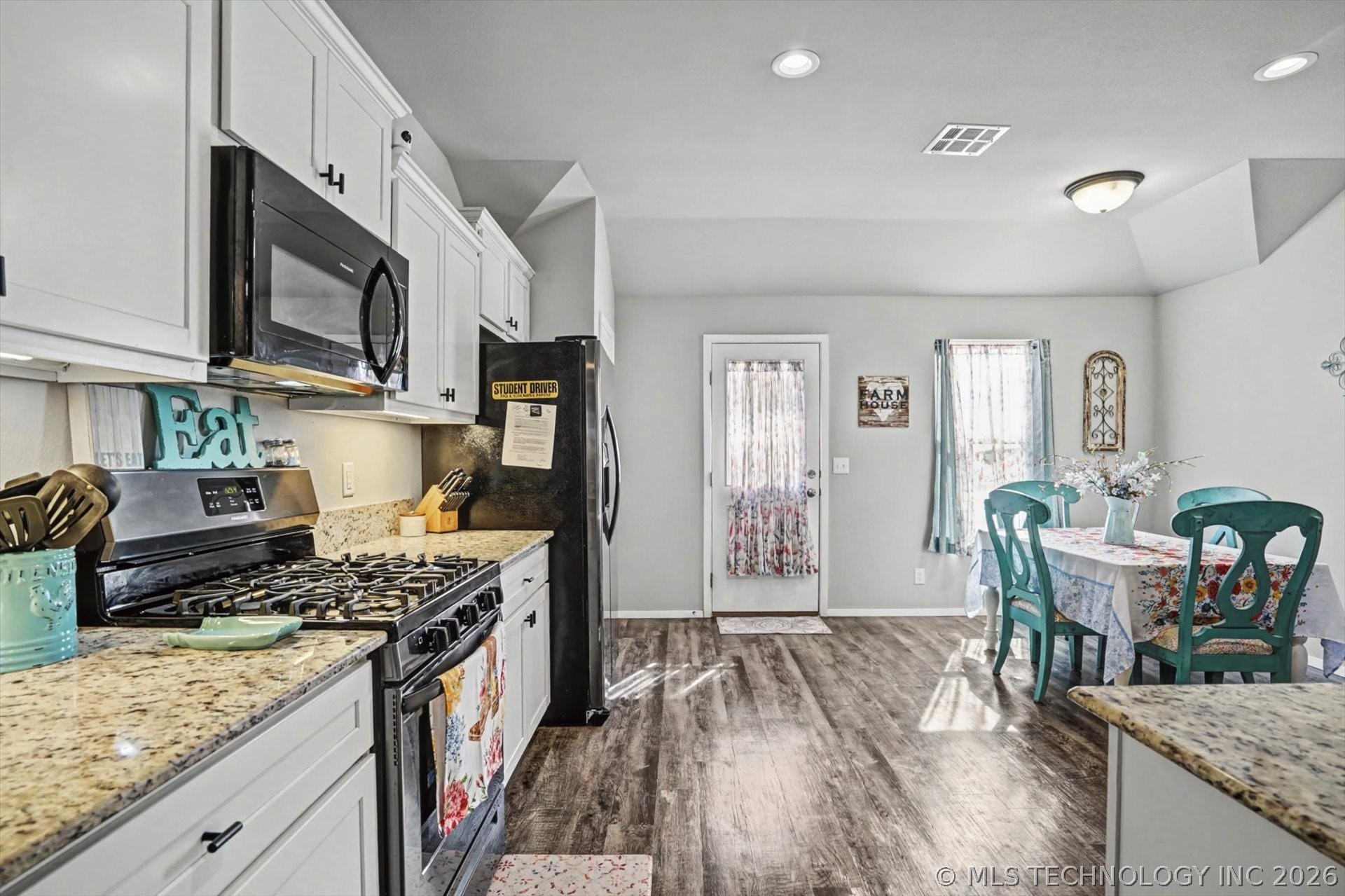 1313 E Toledo Street Property Photo 11