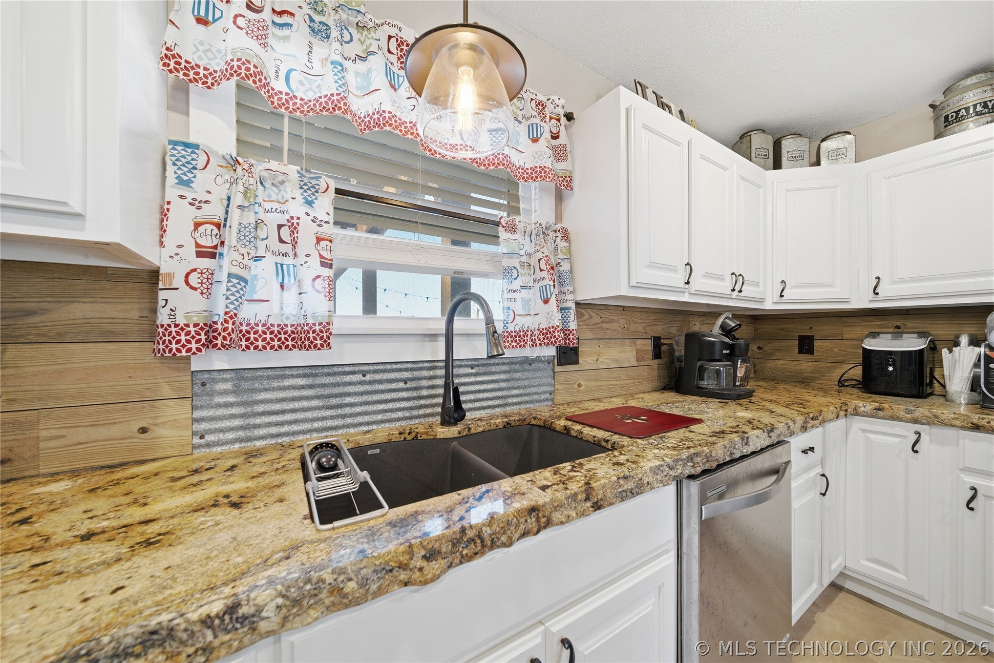 3811 S 45th E Property Photo 18