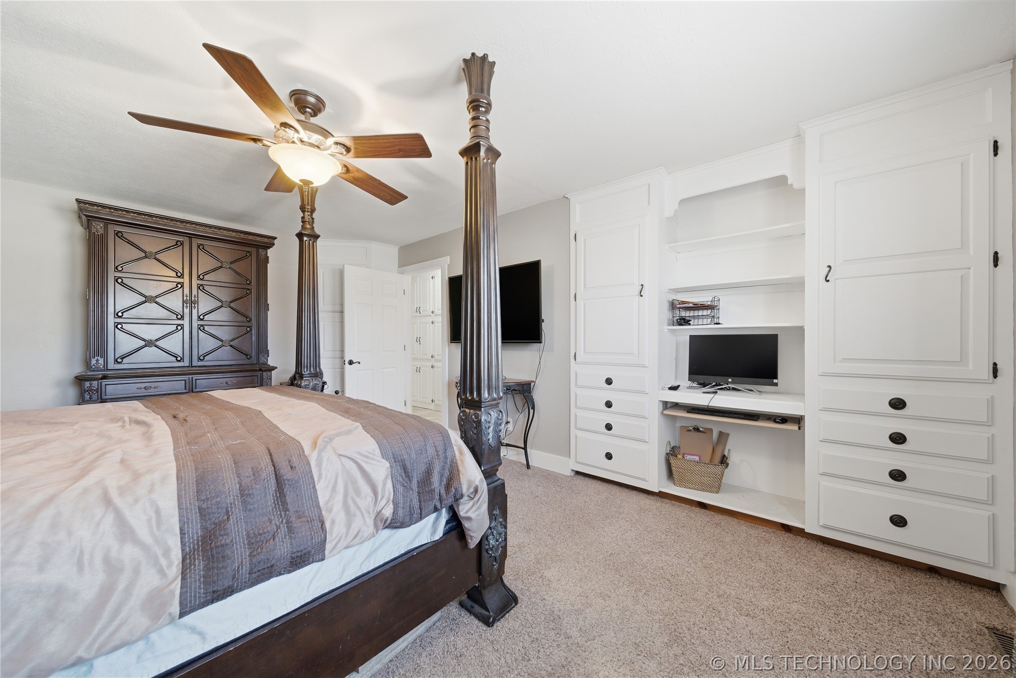 3811 S 45th E Property Photo 22