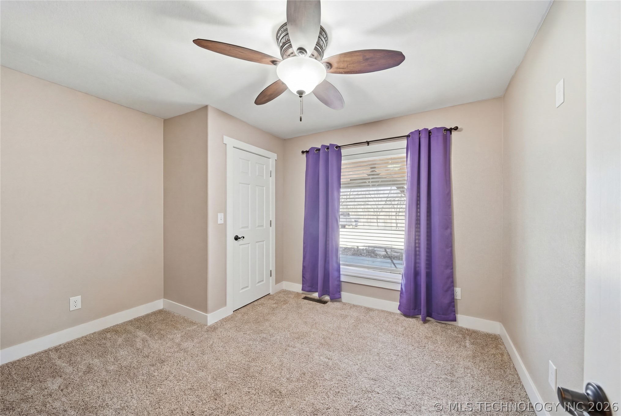 3811 S 45th E Property Photo 30