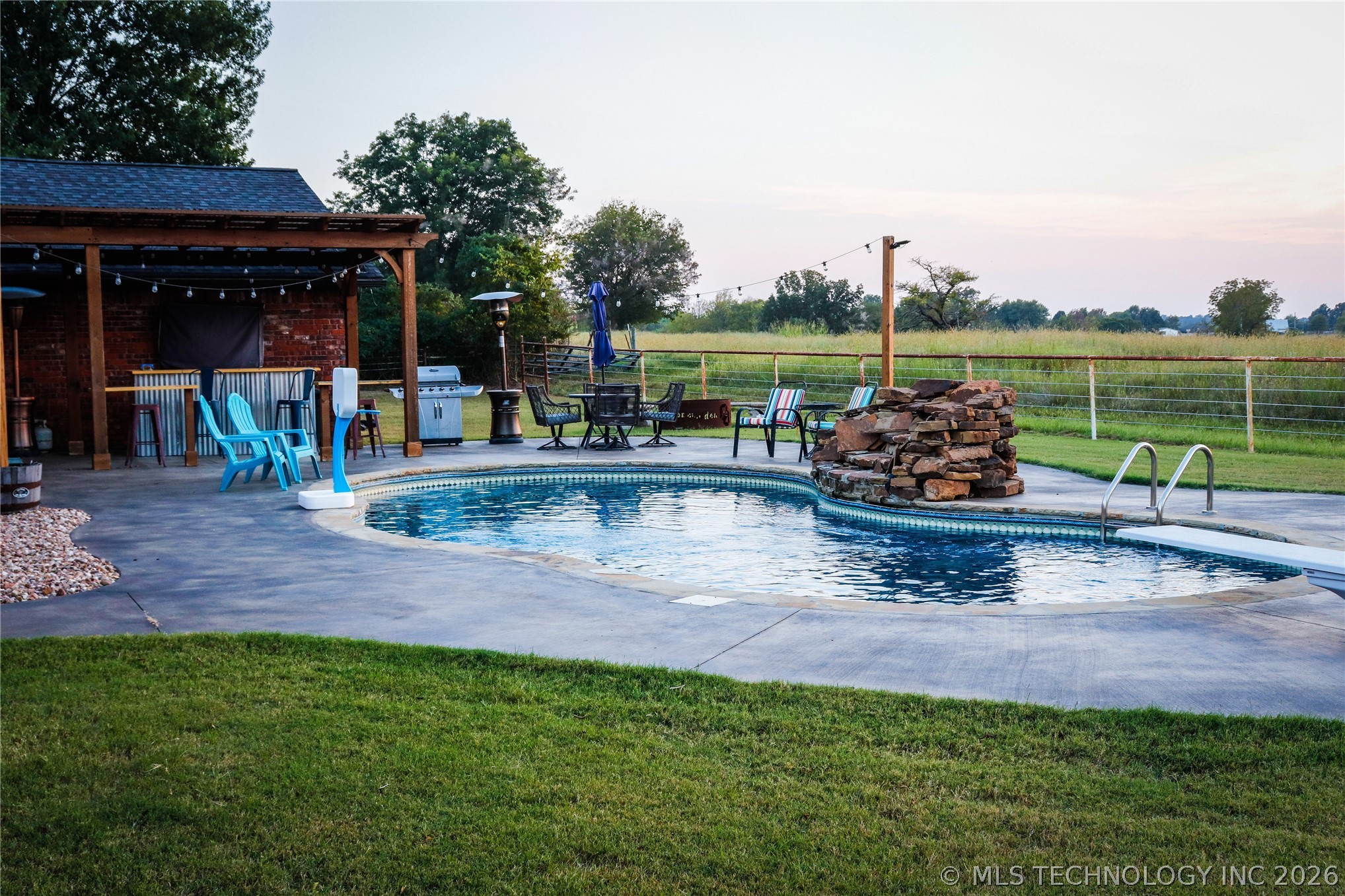 3811 S 45th E Property Photo 36