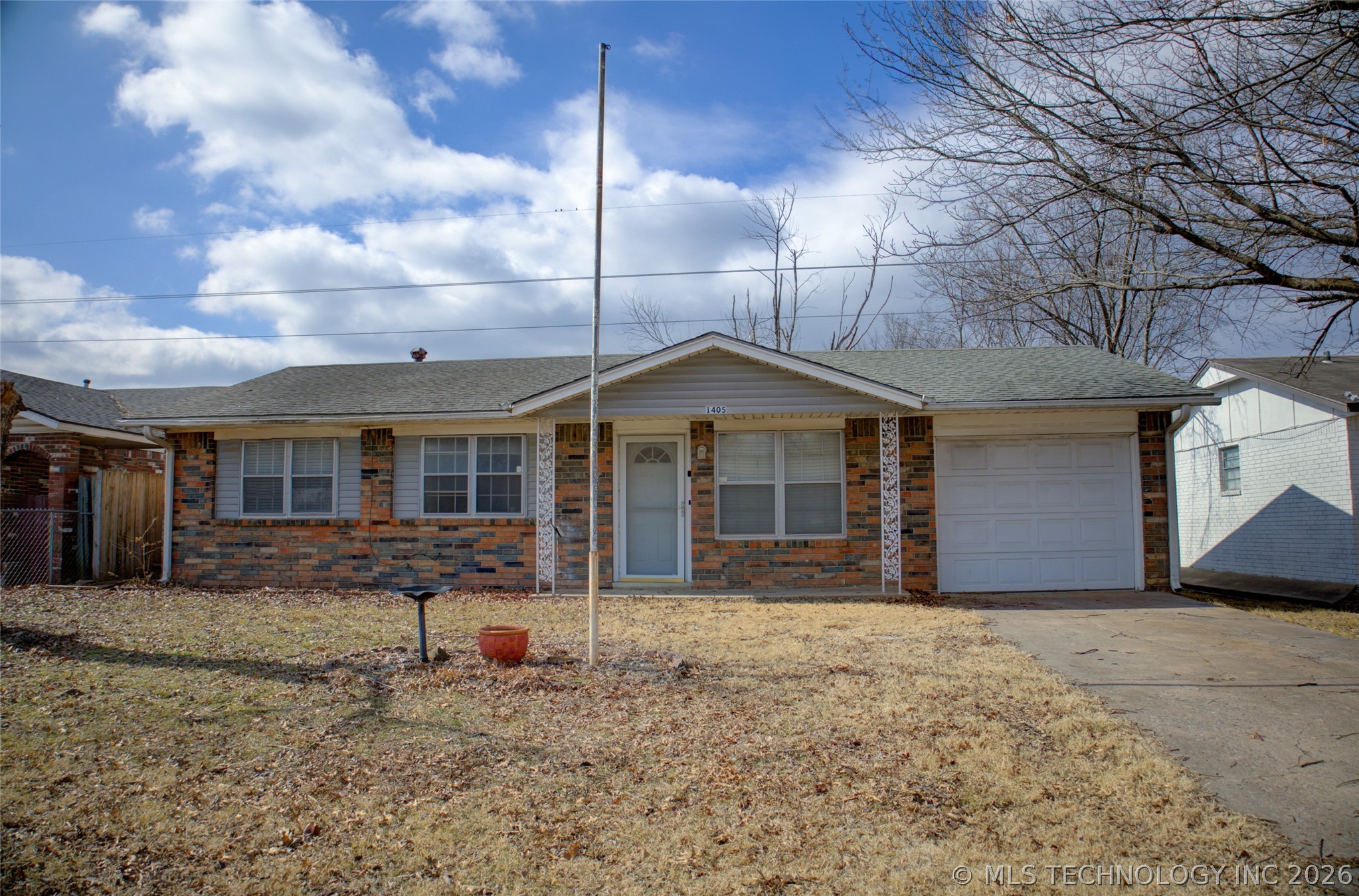 1405 N Lang Street Property Photo 1