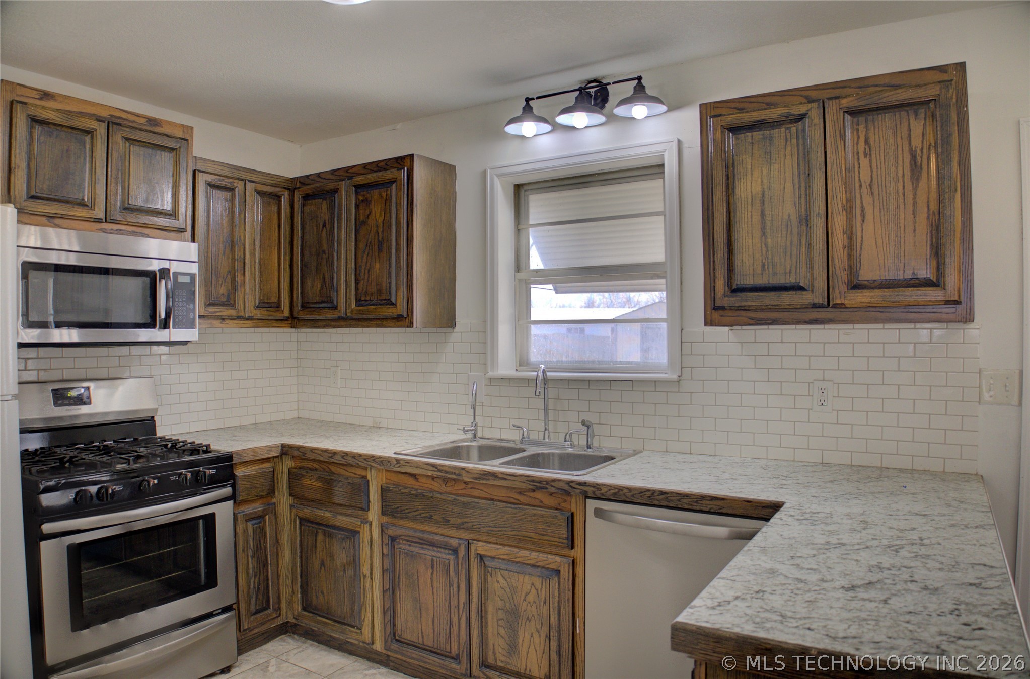 1405 N Lang Street Property Photo 13