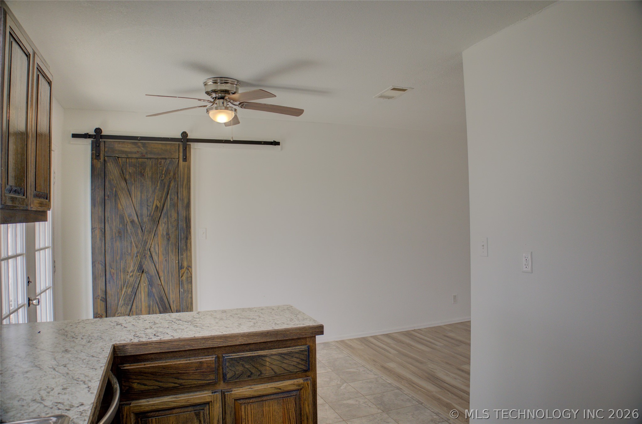 1405 N Lang Street Property Photo 15