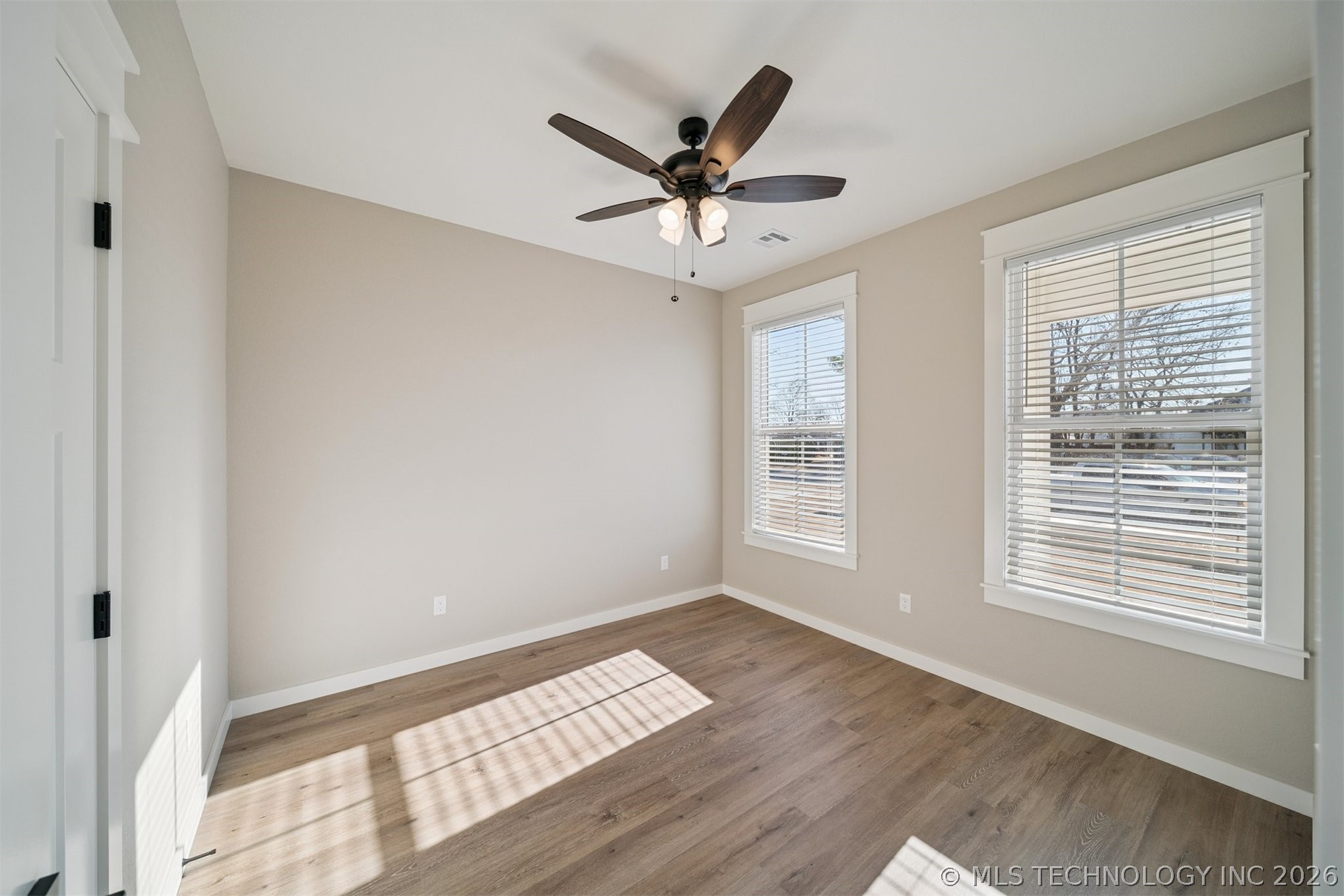 430 E Will Rogers Boulevard Property Photo 26