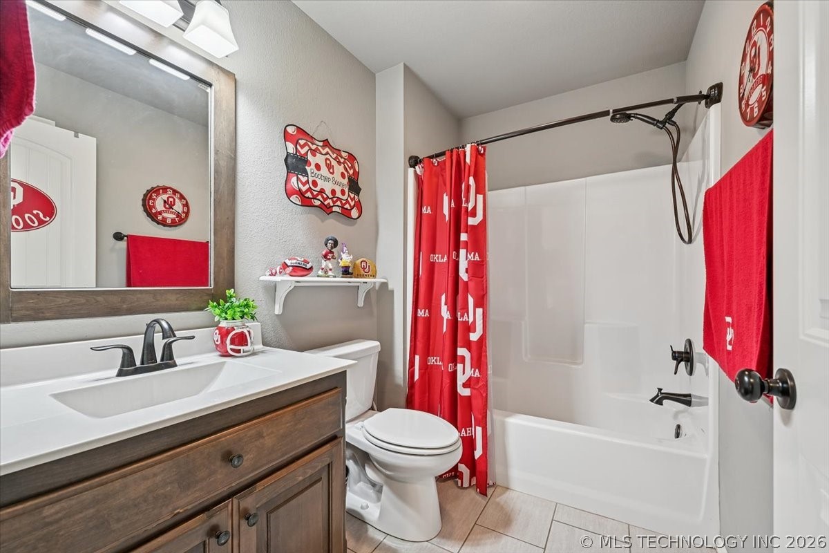 13324 S Poplar Street Property Photo 29