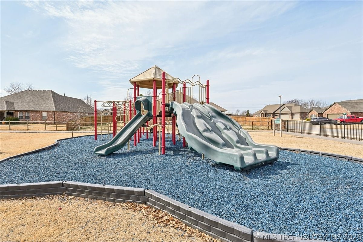 13324 S Poplar Street Property Photo 48