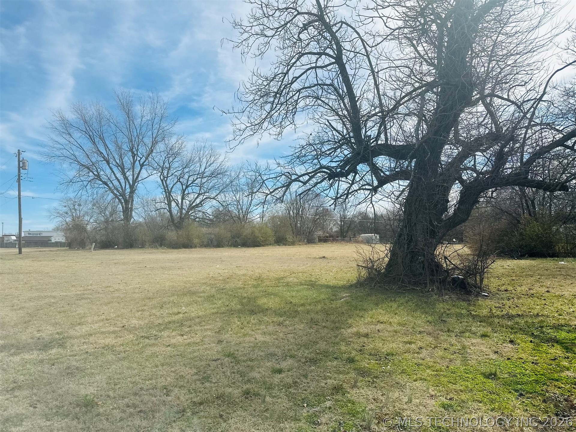 W Shawnee Property Photo 6