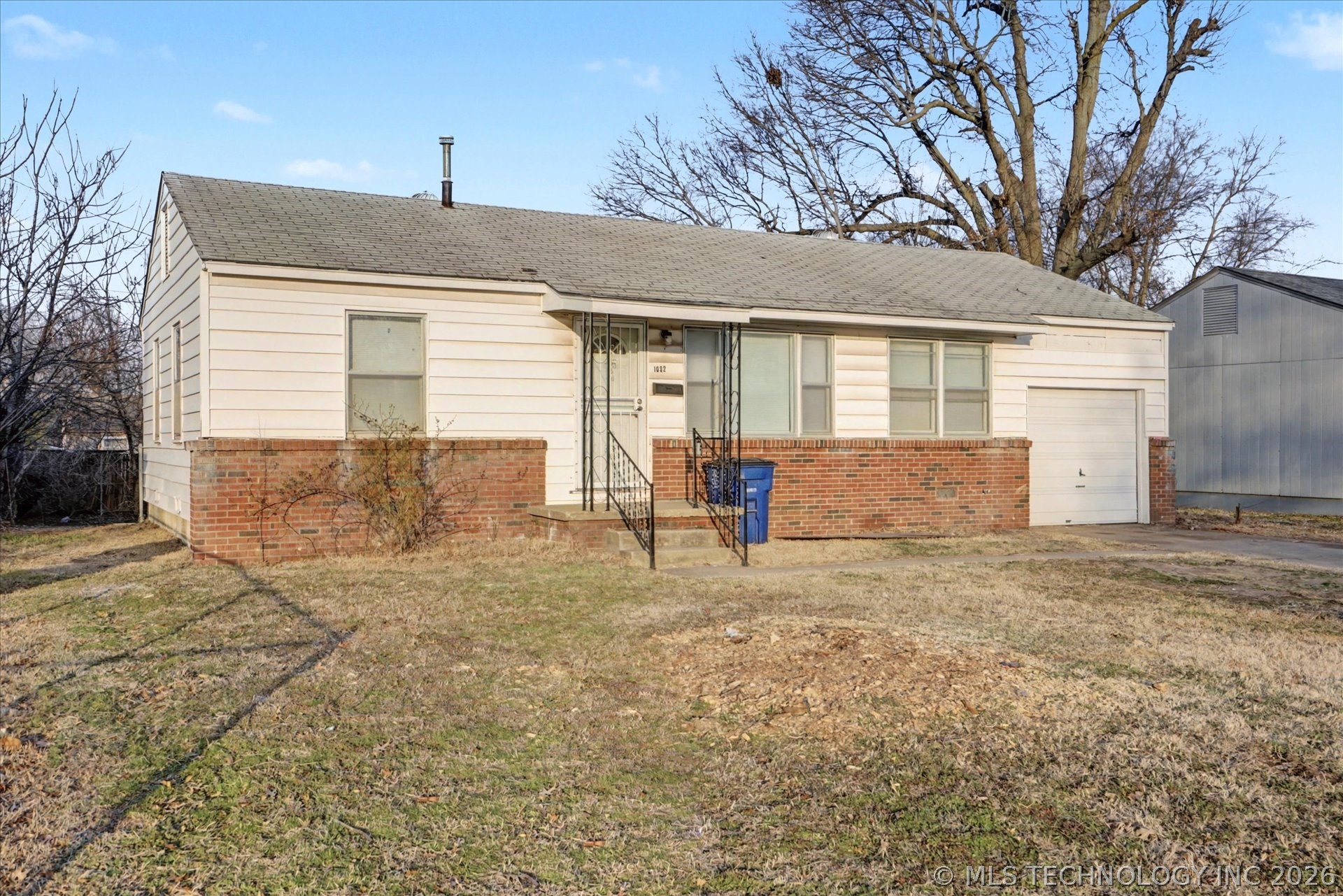 1032 N Canton Avenue Property Photo 3