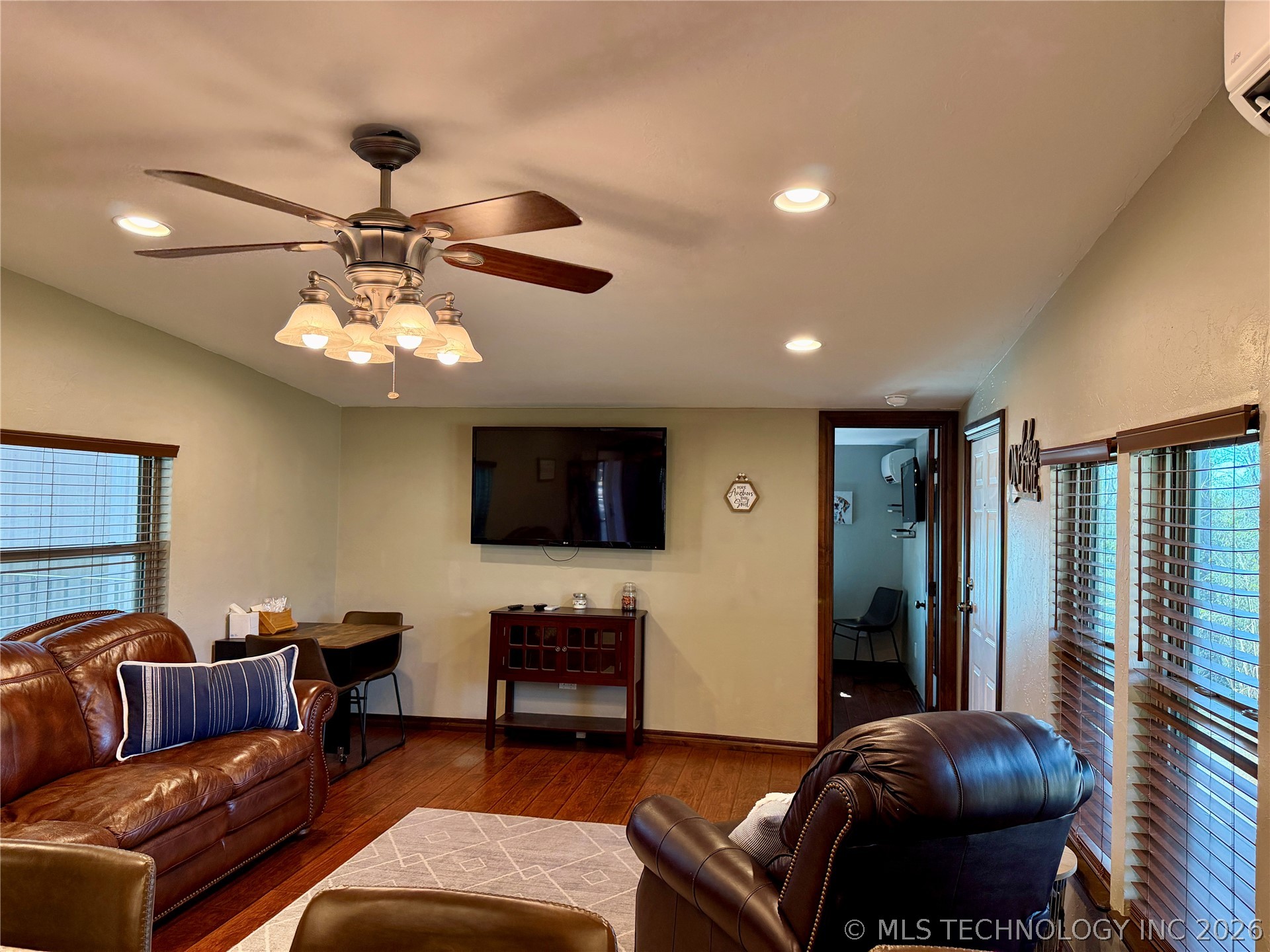 113983 S 4281 Road Property Photo 10